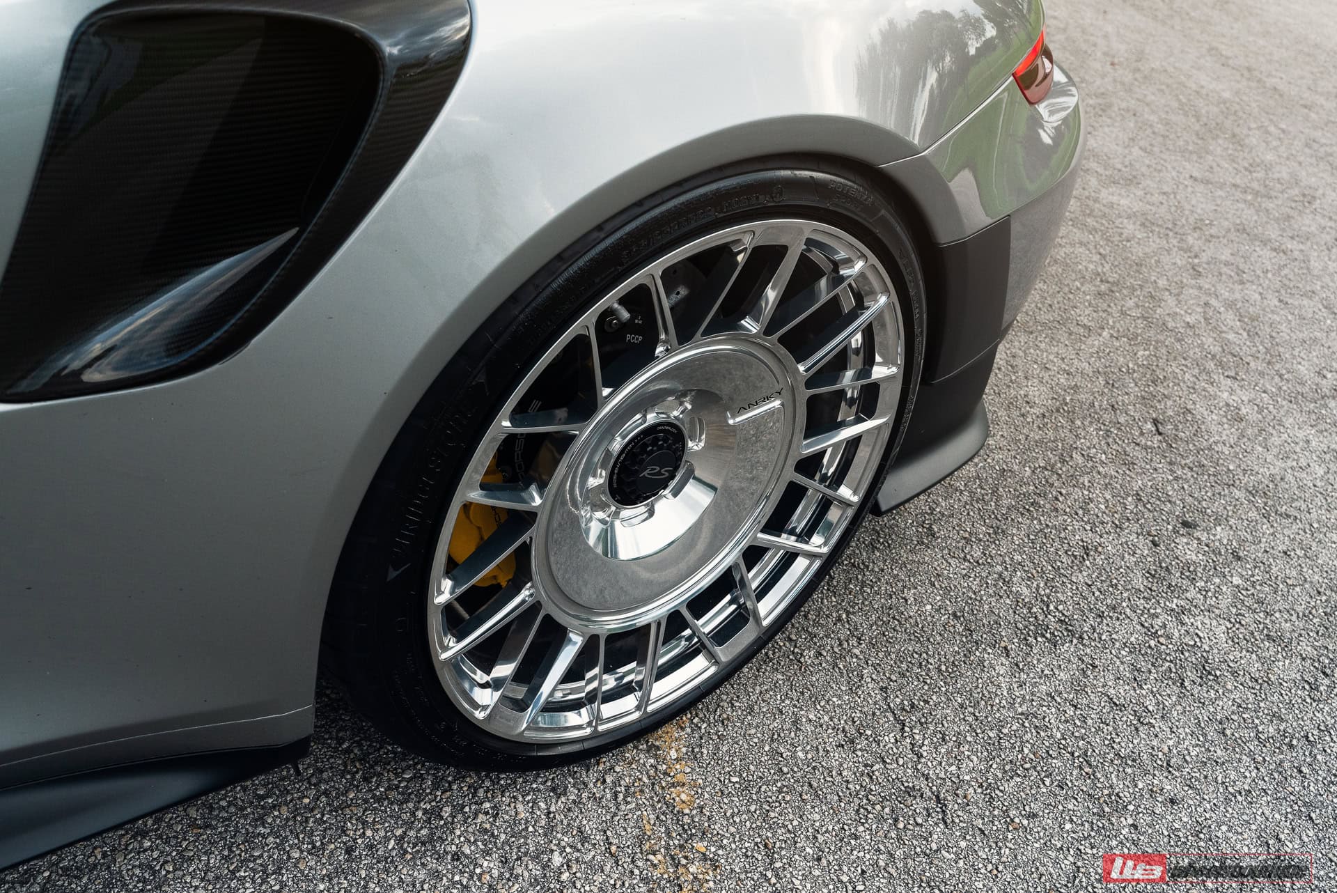 Porsche 991 GT2 RS | GT Silver | on AN10 + AN10 AEROSport | Polished Clear