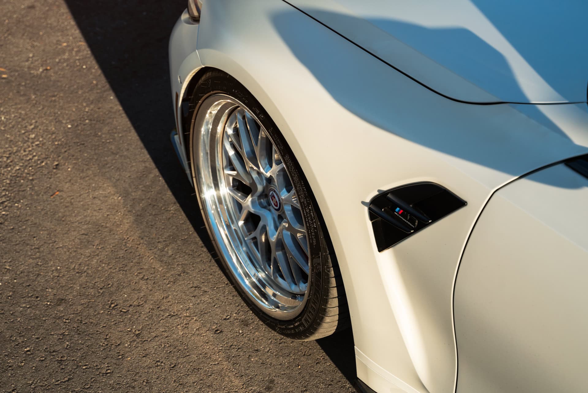 BMW G80 M3 | Alpine White | on HRE 520 FMR | Brushed Clear