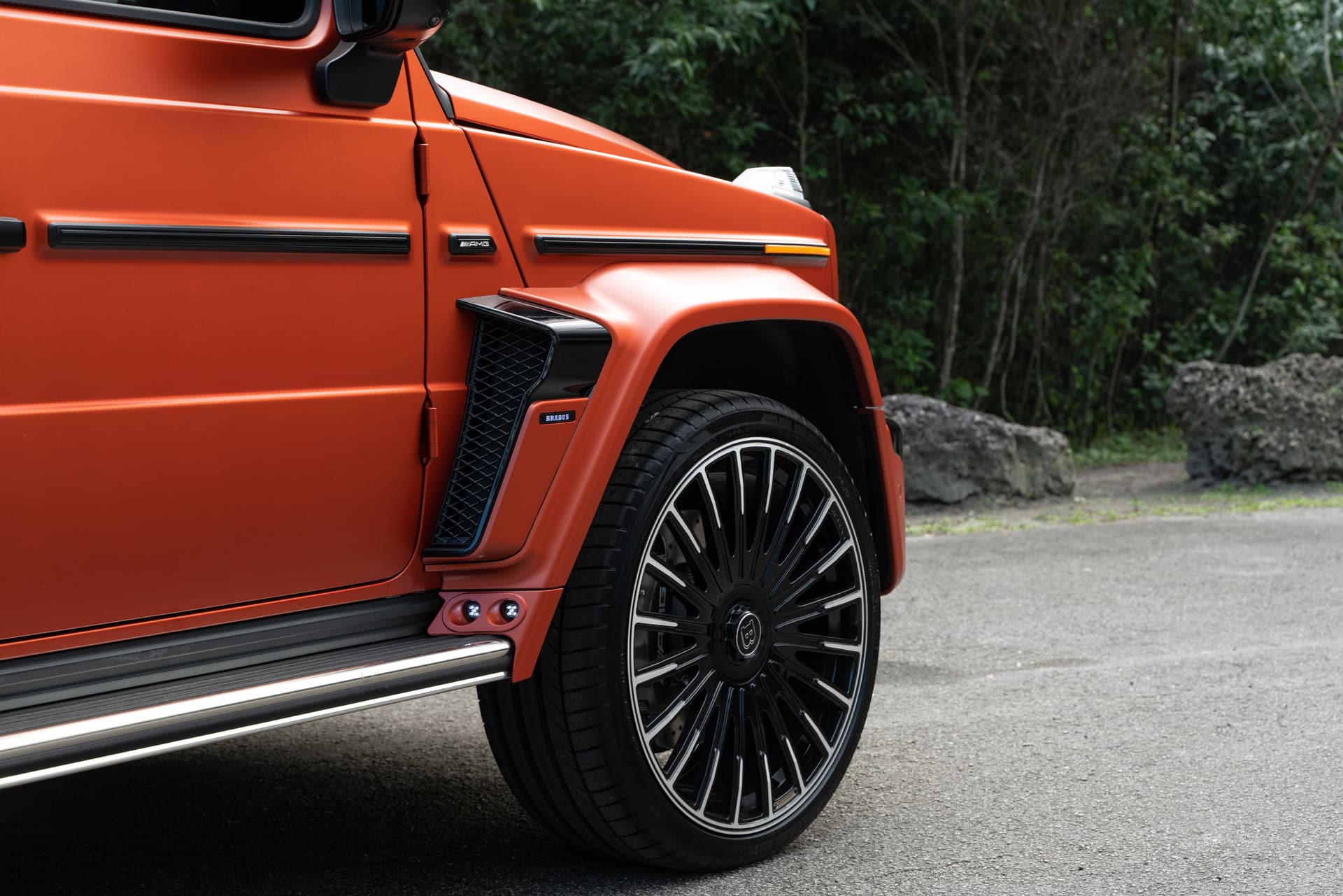 Brabus G63 | | on Brabus Monoblock Z Platnium Edition | Two Tone: Gloss Black Face + Brushed Windows 