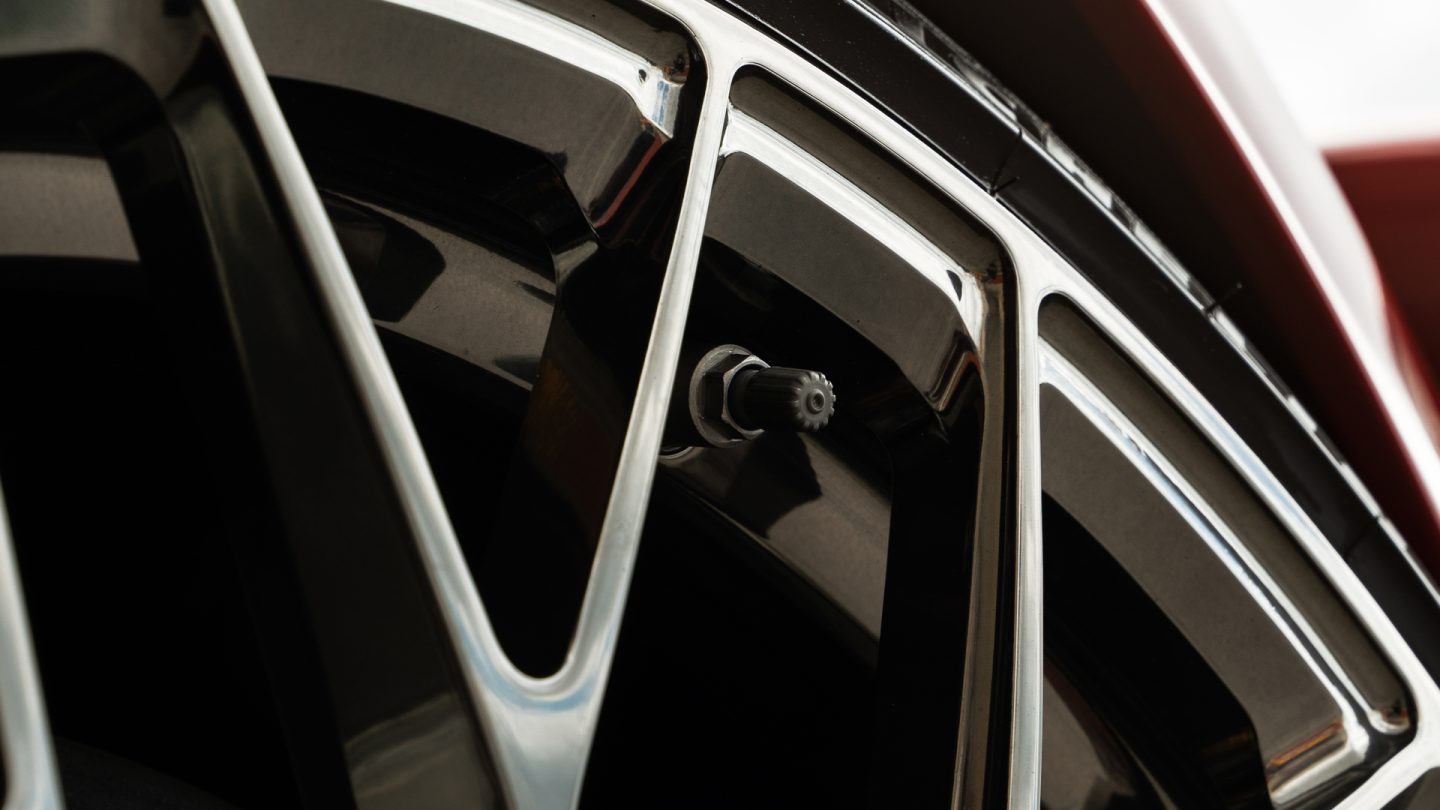 Bugatti Veyron on ANRKY AN10 + AEROSPORT