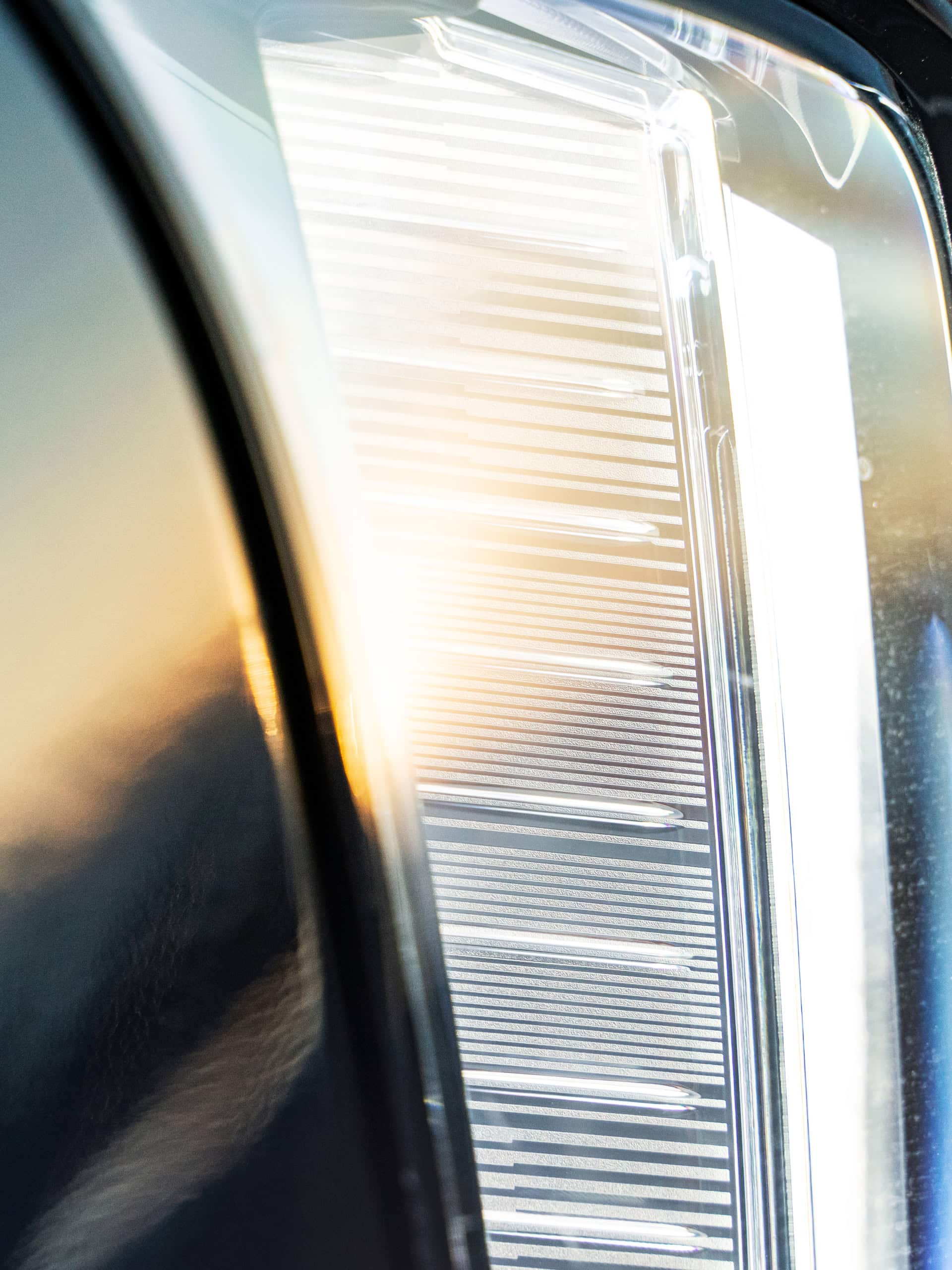 Cadillac Escalade | Black Raven | on 1886 G007 | Gloss Black