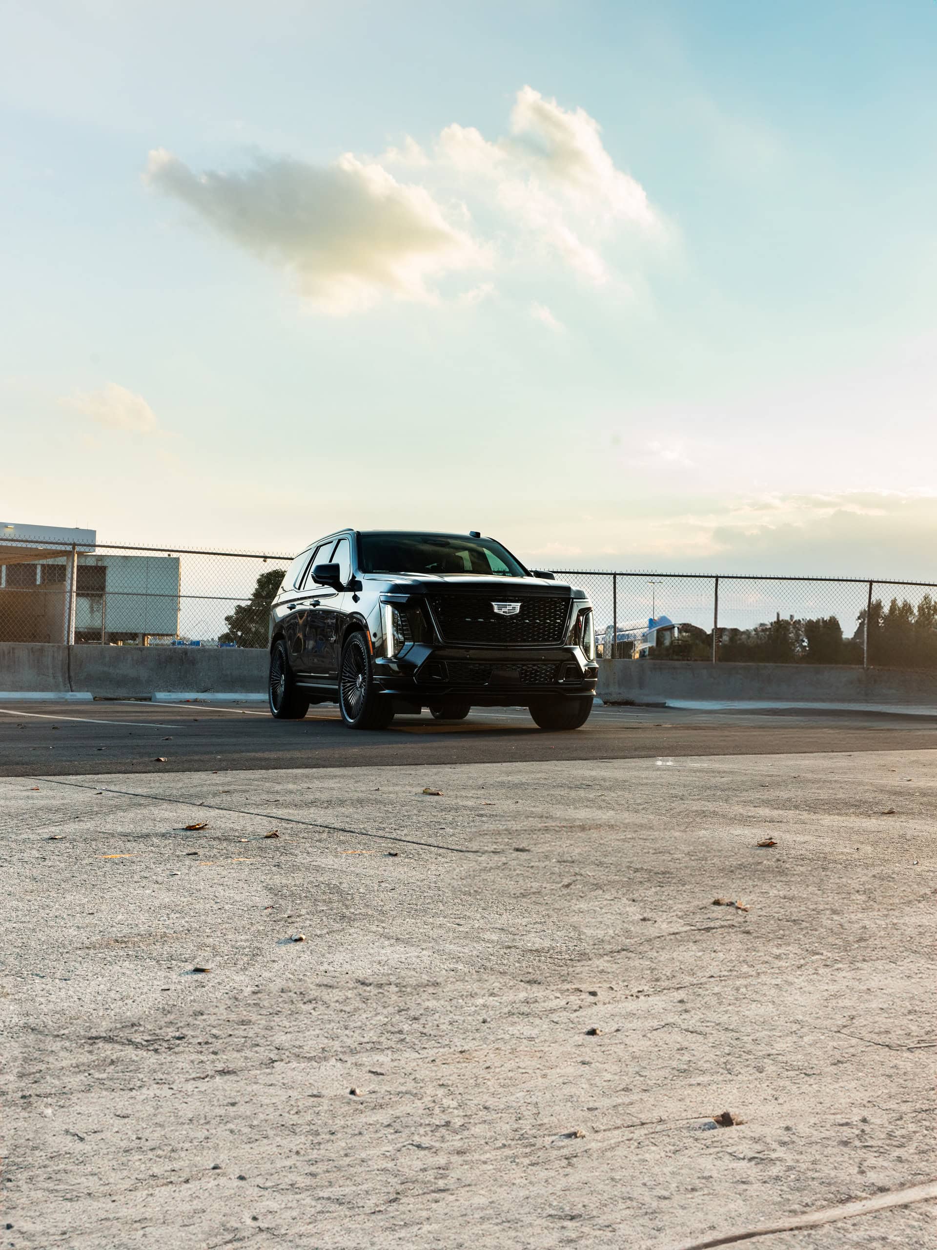 Cadillac Escalade | Black Raven | on 1886 G007 | Gloss Black