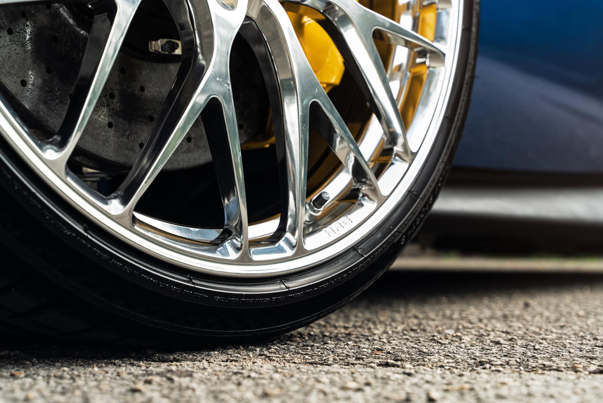 Photo 31 of Ferrari 296 GTB | Blue Corsa | on HRE 520M | Polished Clear
