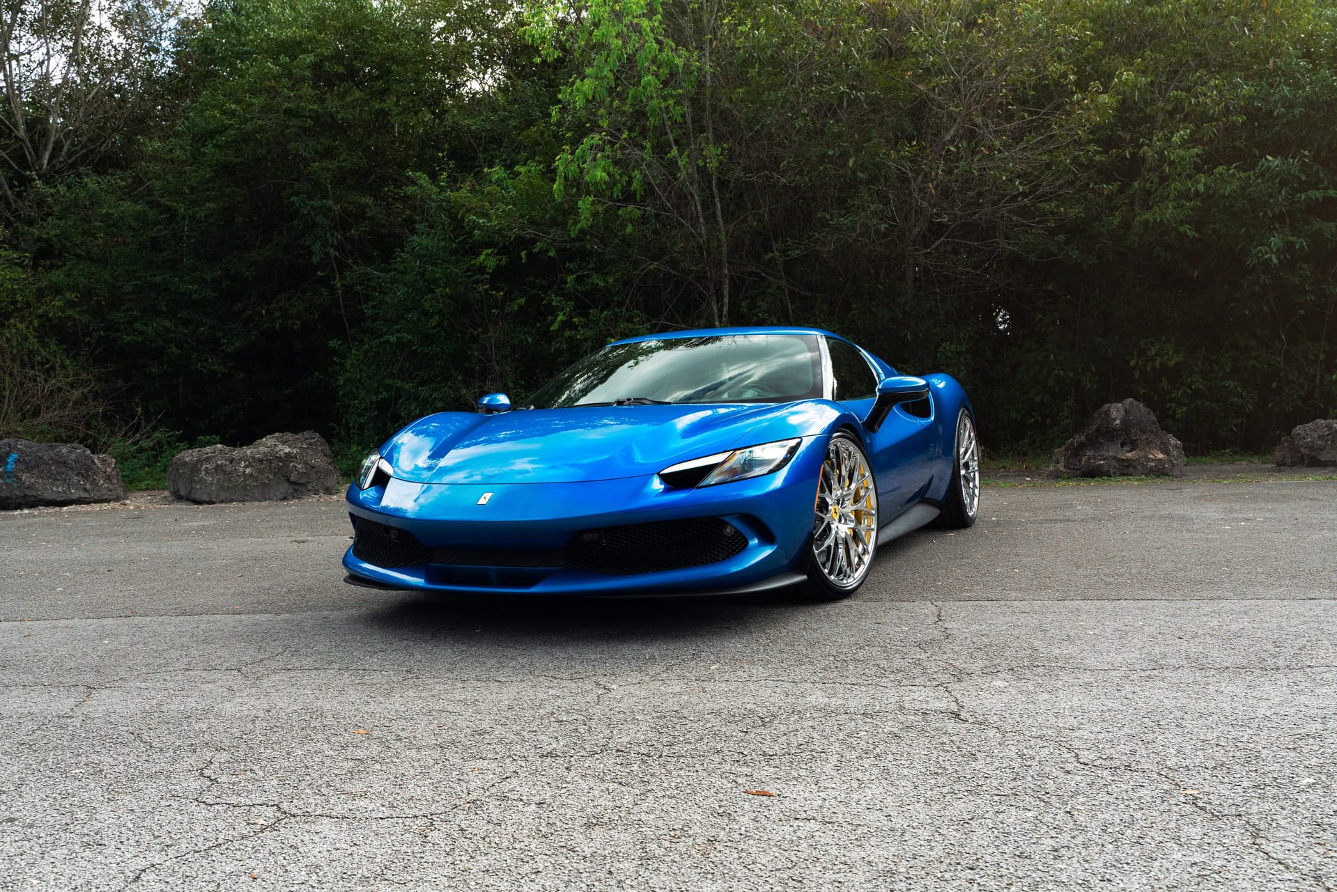 Photo 32 of Ferrari 296 GTB | Blue Corsa | on HRE 520M | Polished Clear