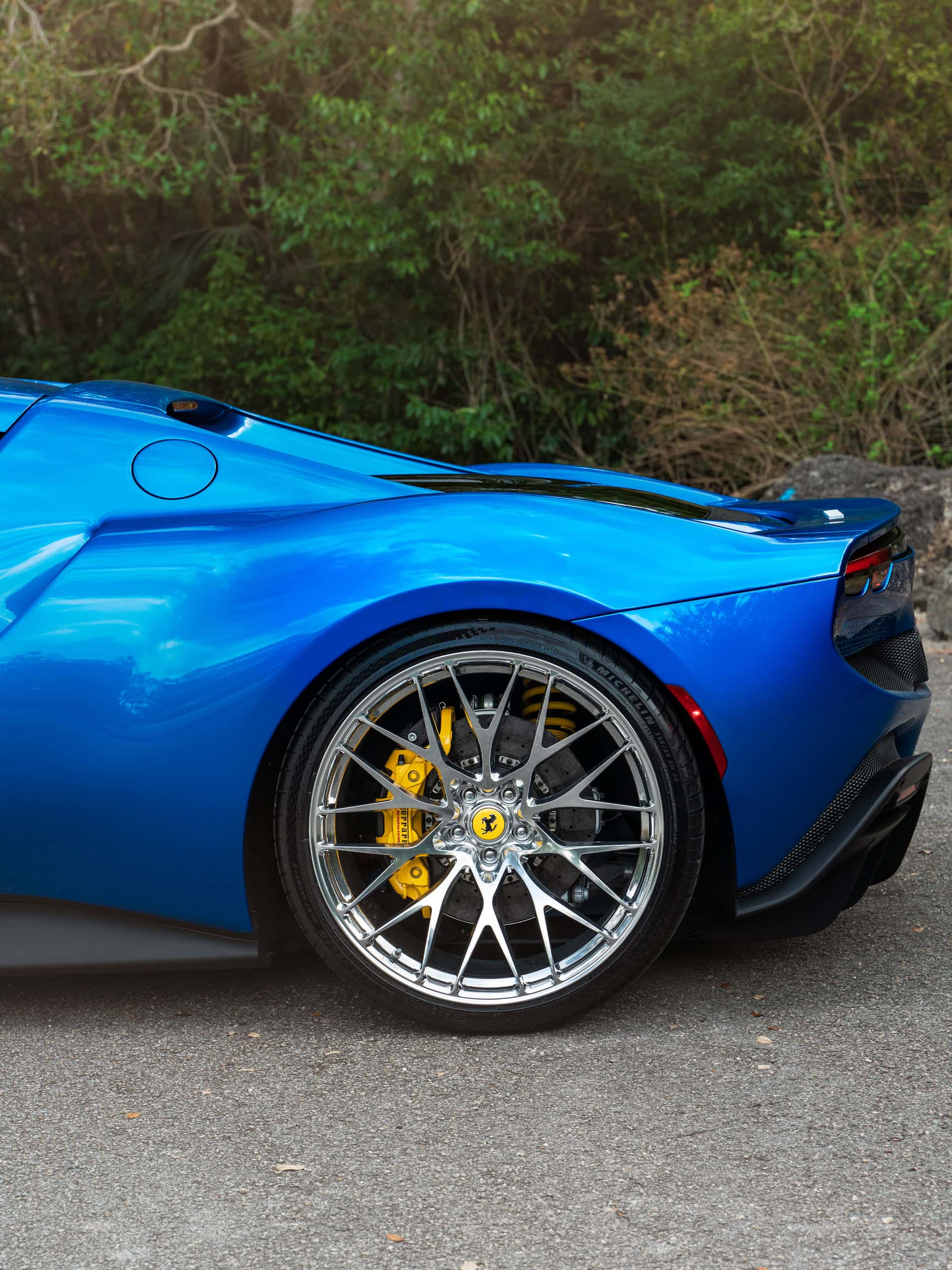 Ferrari 296 GTB | Blue Corsa | on HRE 520M | Polished Clear