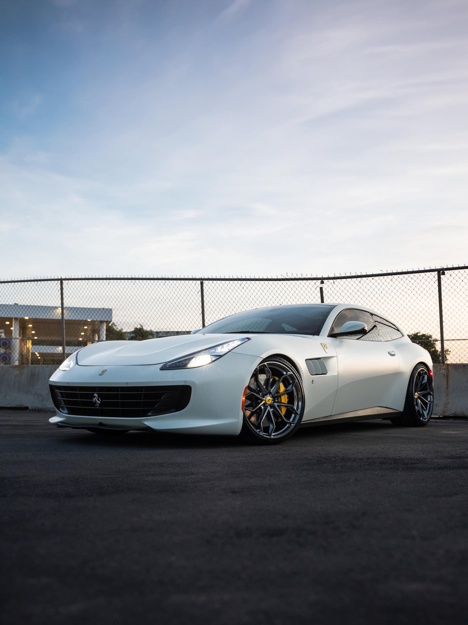 Ferrari GTC4 Lusso on HRE P201