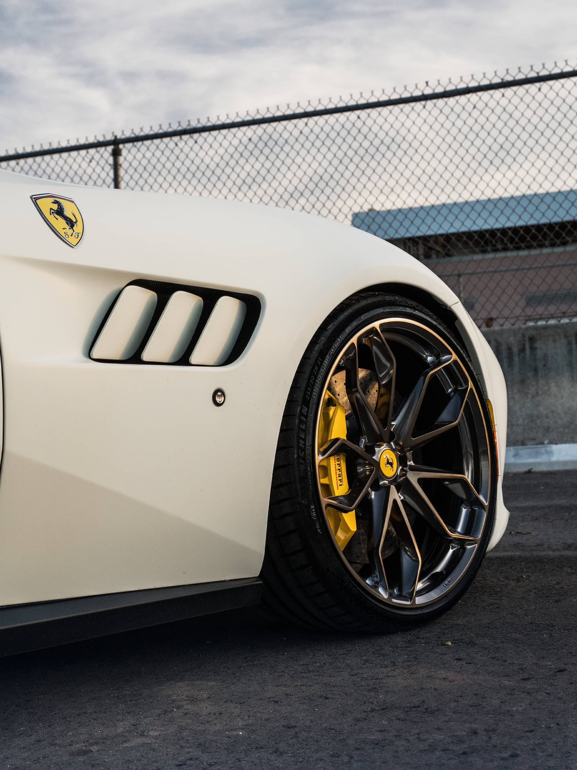 Ferrari GTC4 Lusso on HRE P201