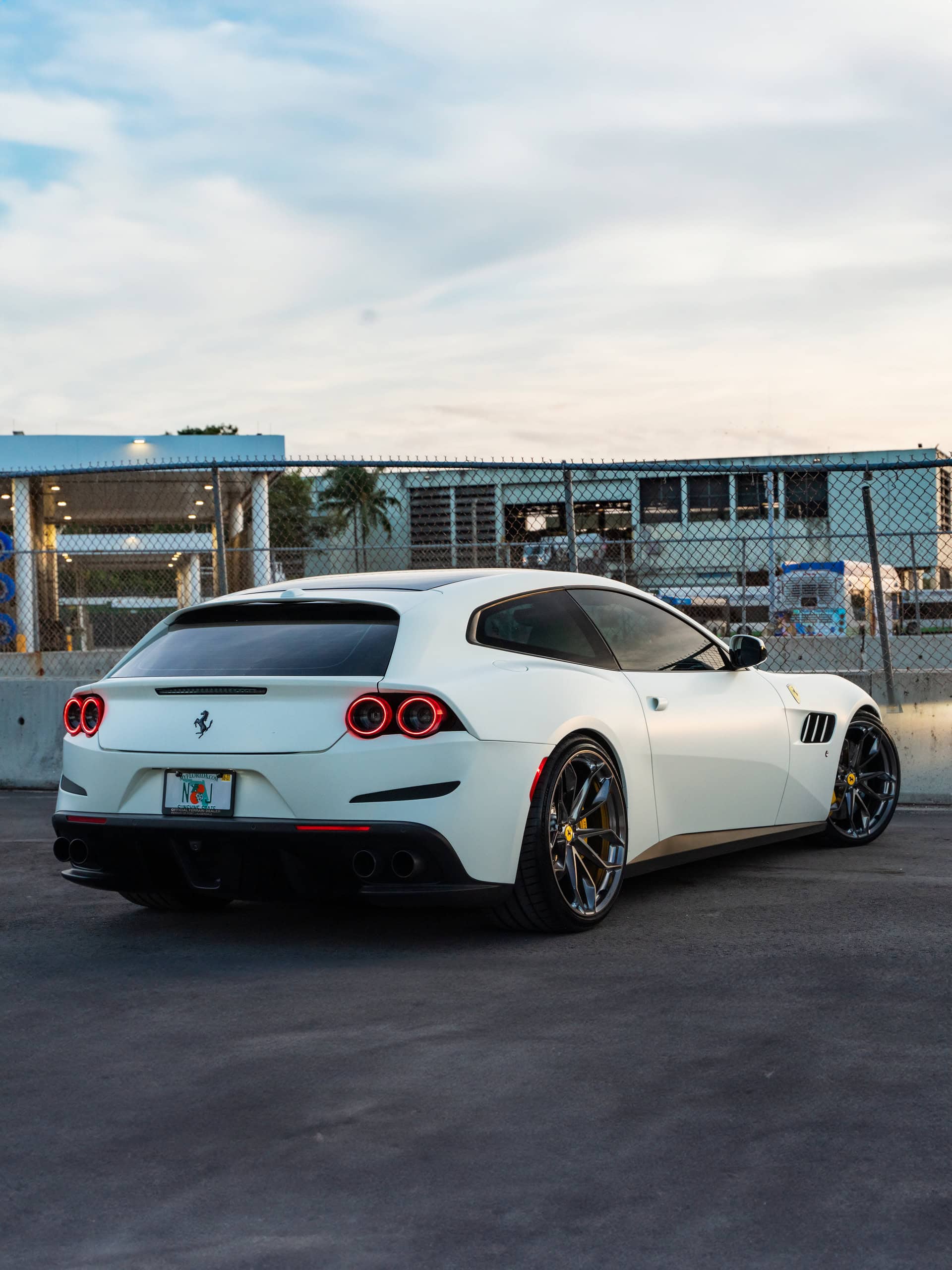 Ferrari GTC4 Lusso on HRE P201