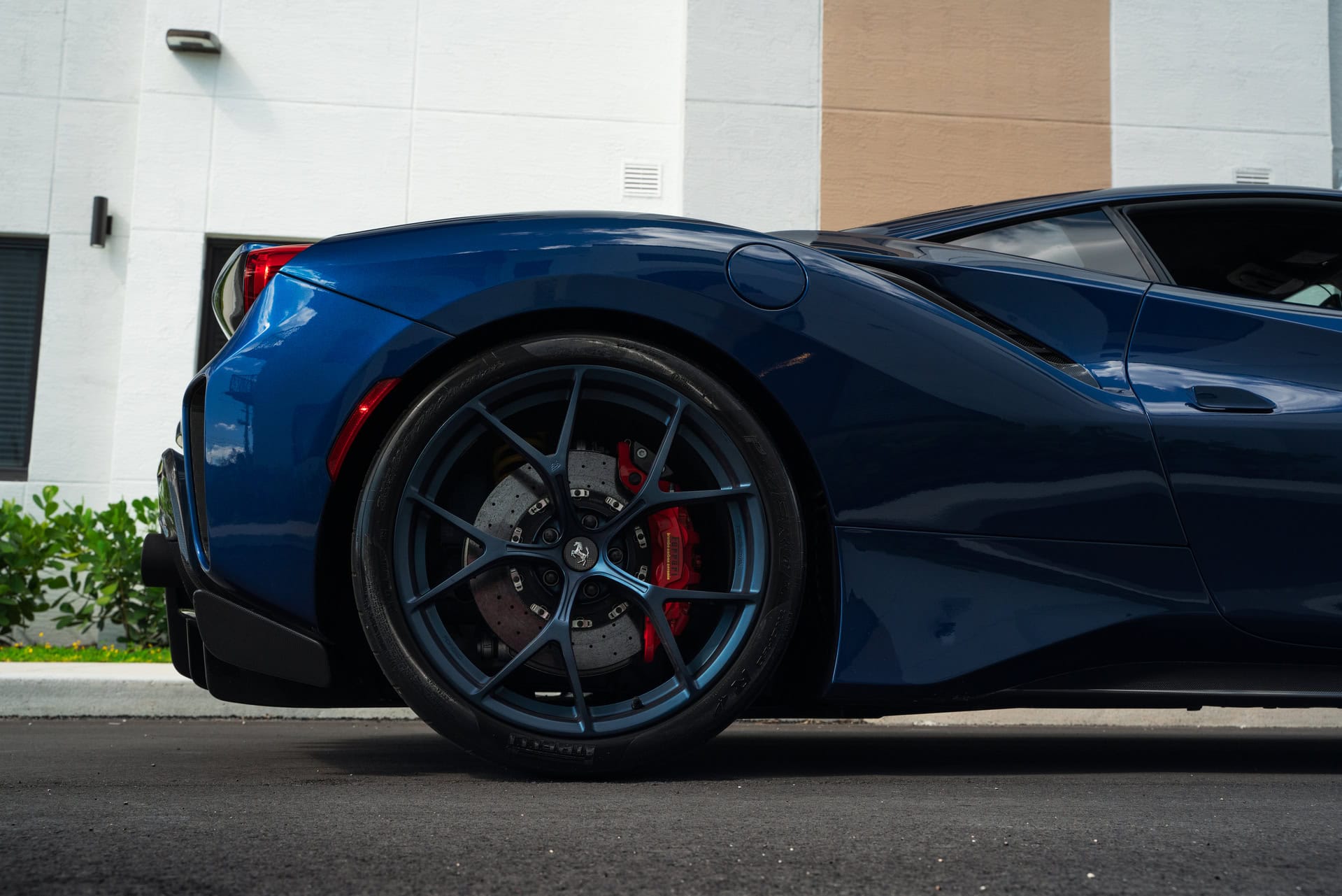 Photo 27 of Ferrari 488 Pista | TDF Blue | on iPE MFR-04 | Indigo Blue