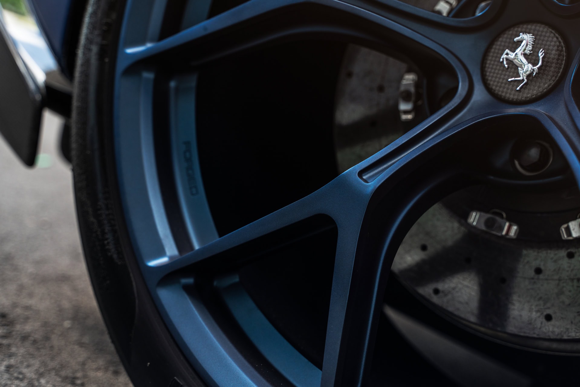 Photo 29 of Ferrari 488 Pista | TDF Blue | on iPE MFR-04 | Indigo Blue