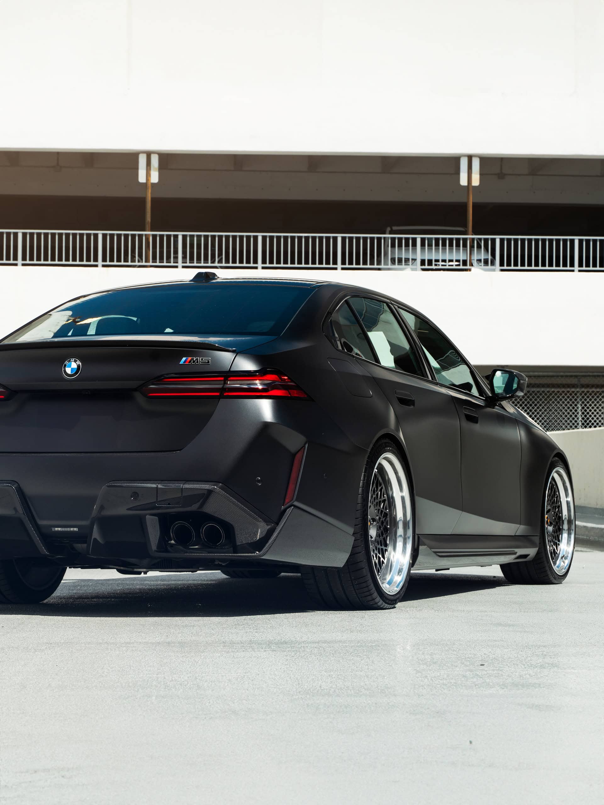 BMW G90 M5 | | on 1886 S009 | Satin Charcoal