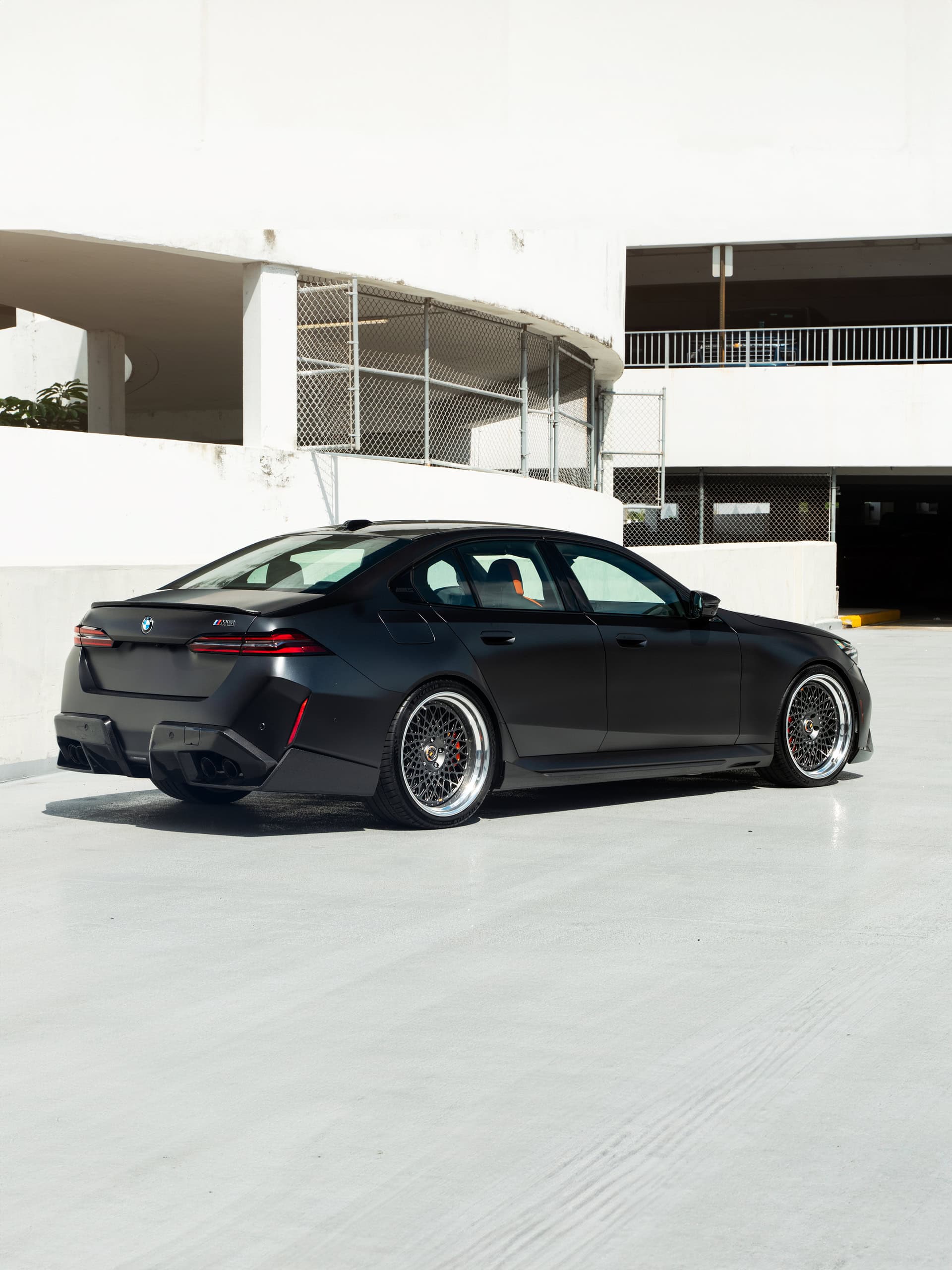 BMW G90 M5 | | on 1886 S009 | Satin Charcoal