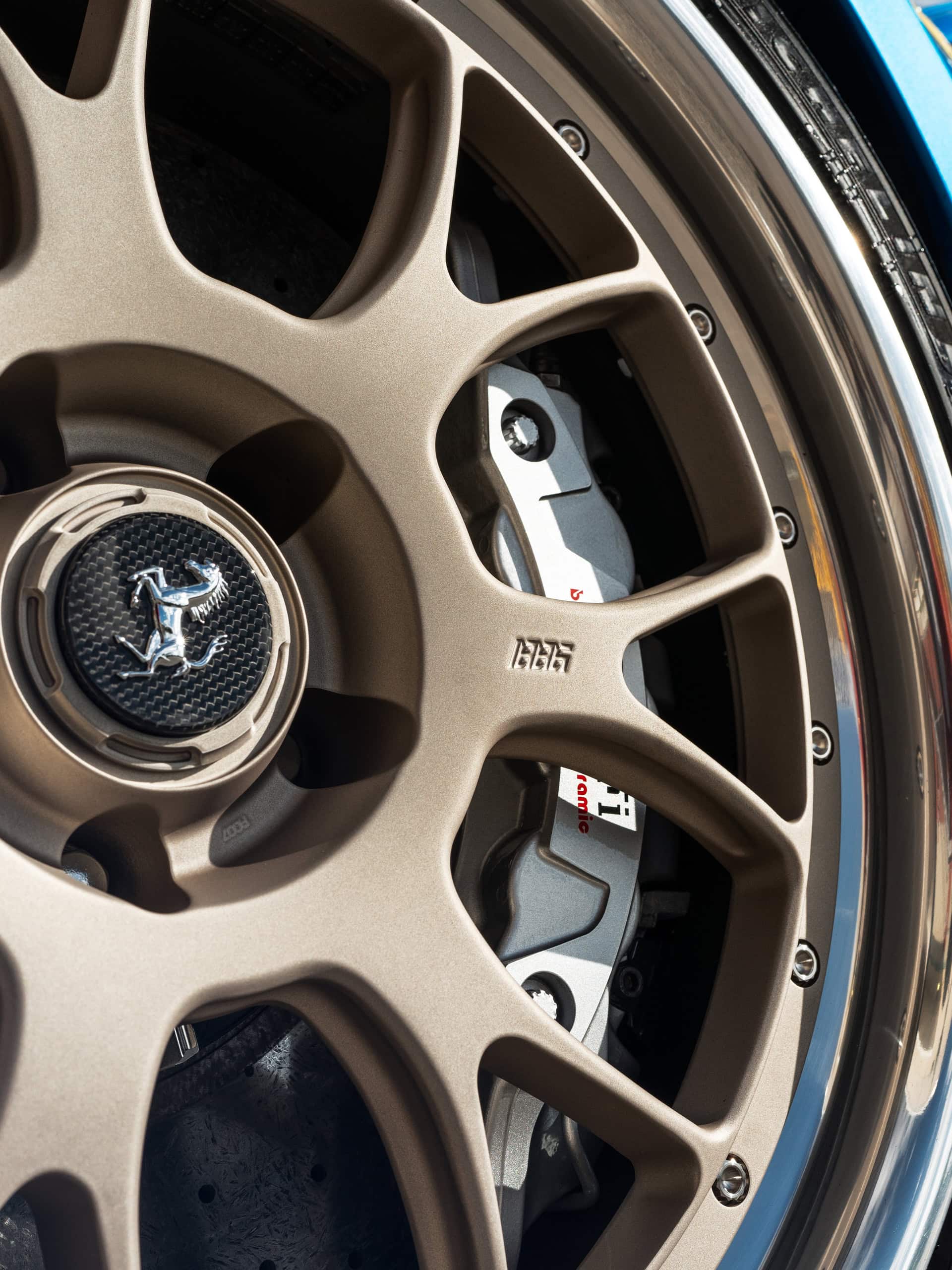 Ferrari 488 Pista | Blu Corza | on 1886 S014 | Satin White Gold