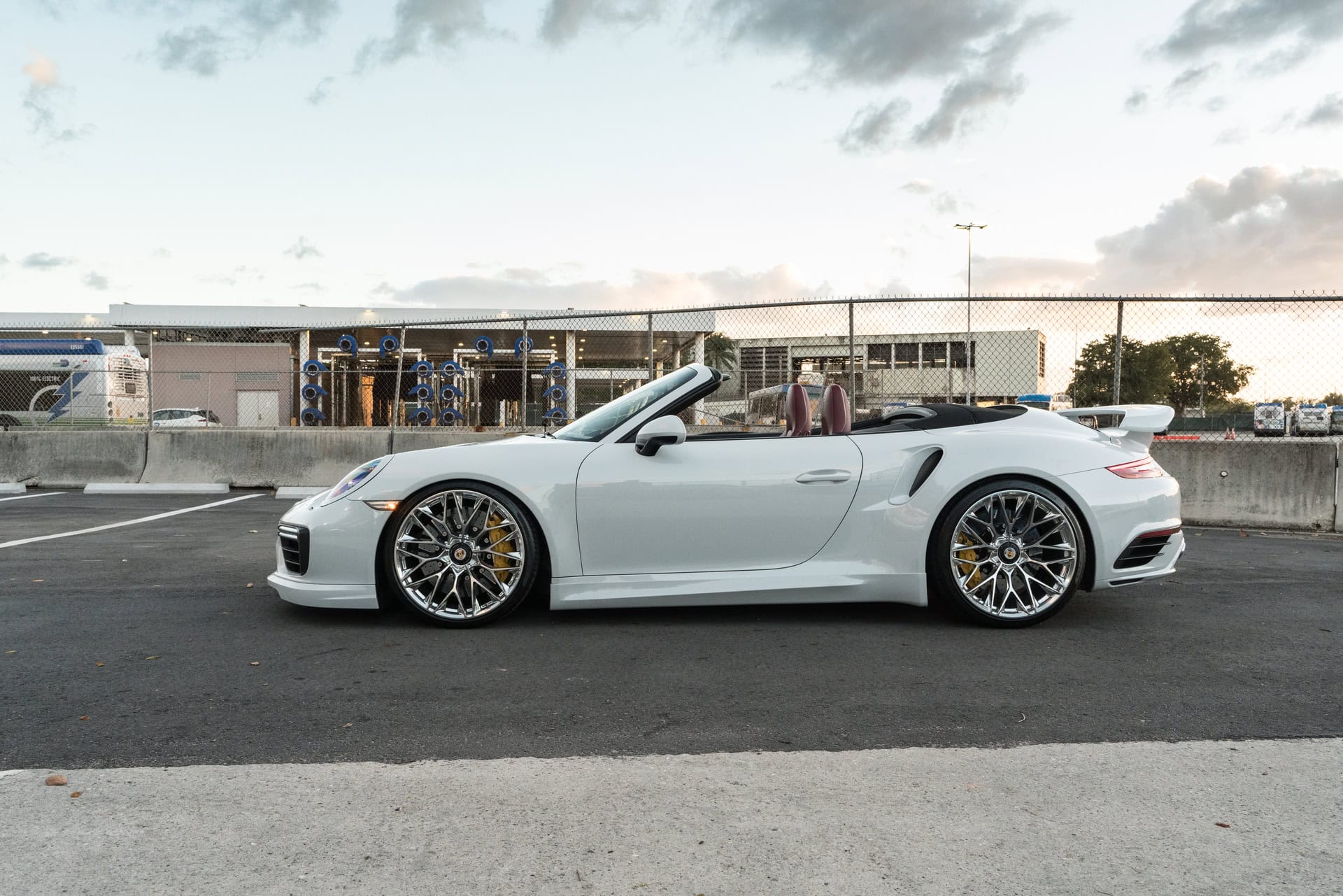 Porsche 991 Turbo S | Carerra White | on HRE P200 | Polished Clear