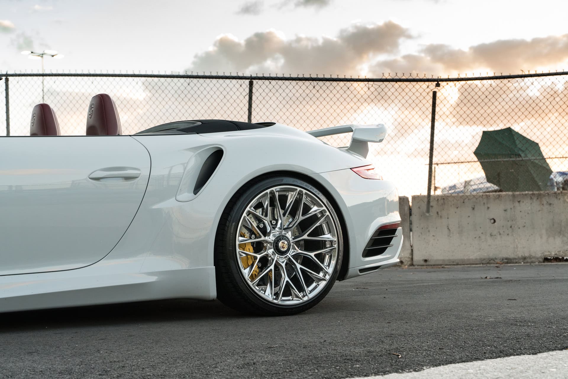 Porsche 991 Turbo S | Carerra White | on HRE P200 | Polished Clear