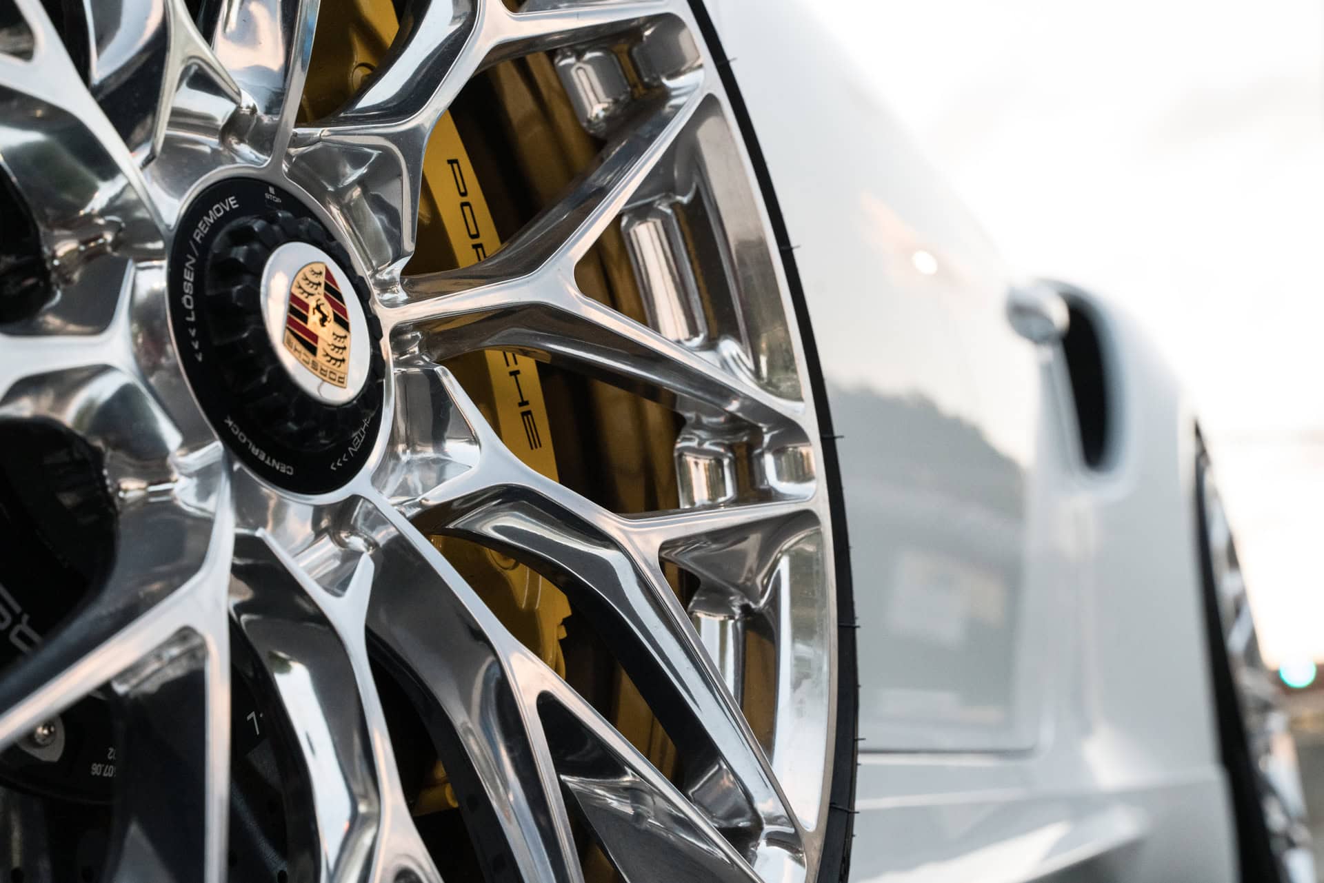 Porsche 991 Turbo S | Carerra White | on HRE P200 | Polished Clear