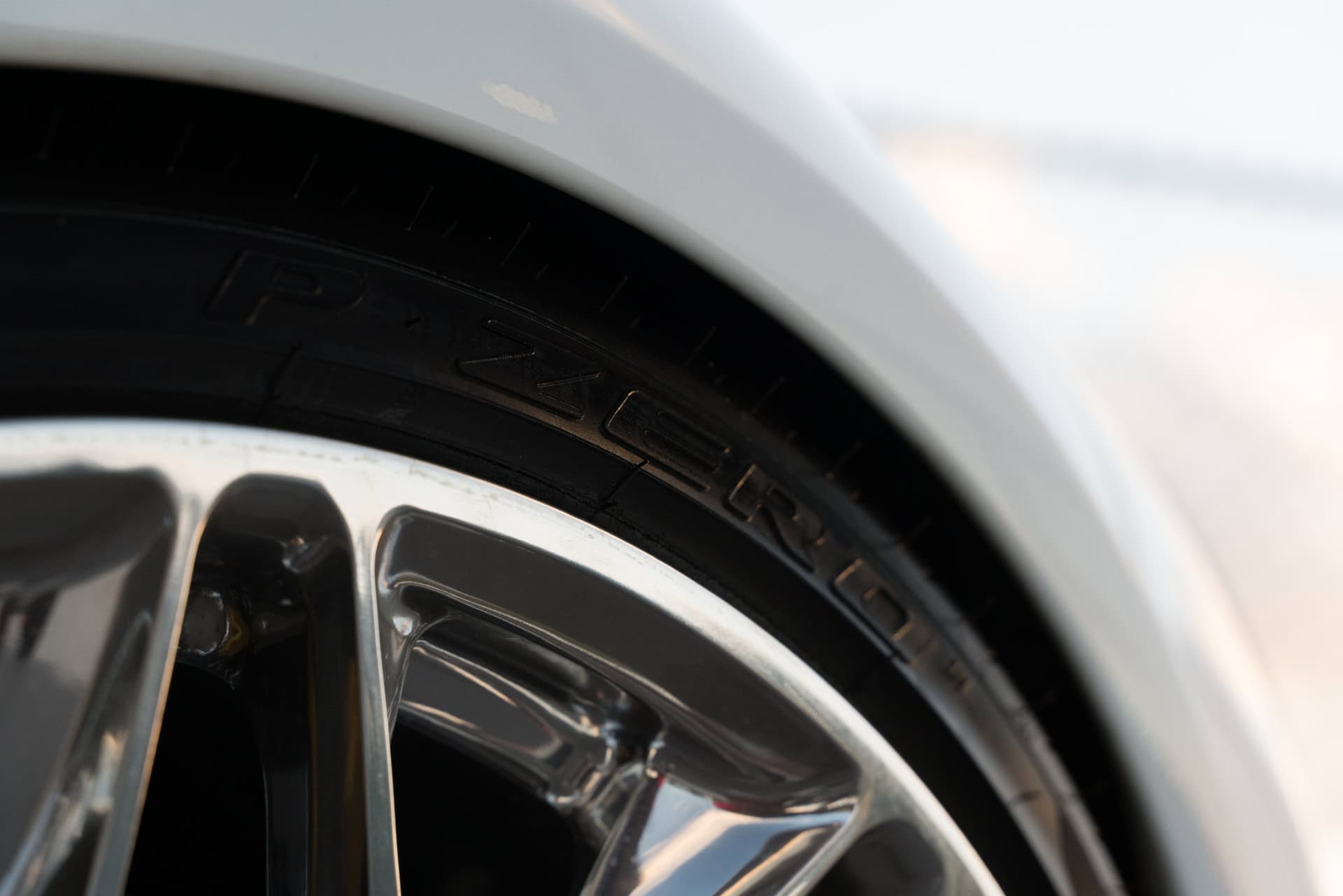 Porsche 991 Turbo S | Carerra White | on HRE P200 | Polished Clear
