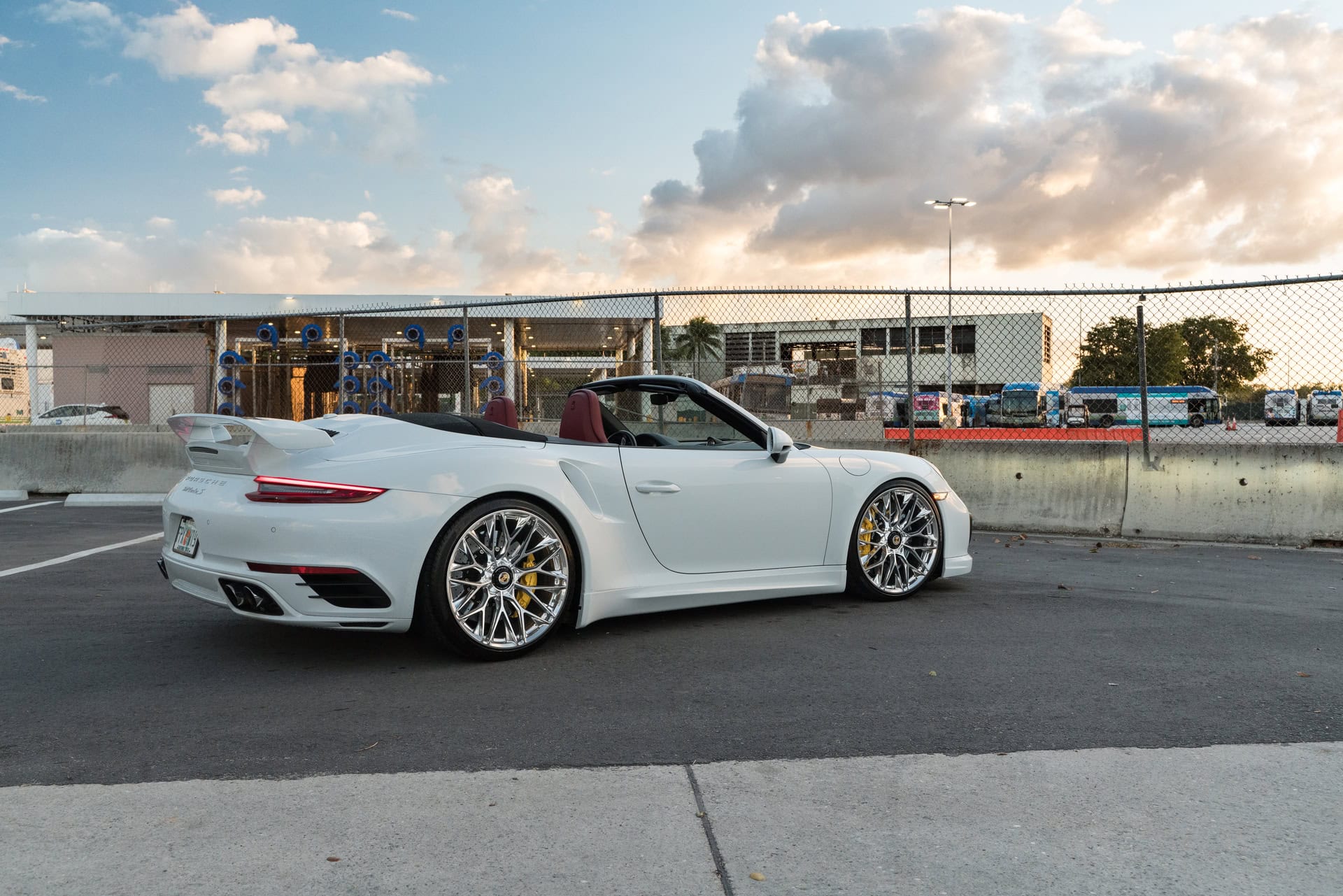 Porsche 991 Turbo S | Carerra White | on HRE P200 | Polished Clear