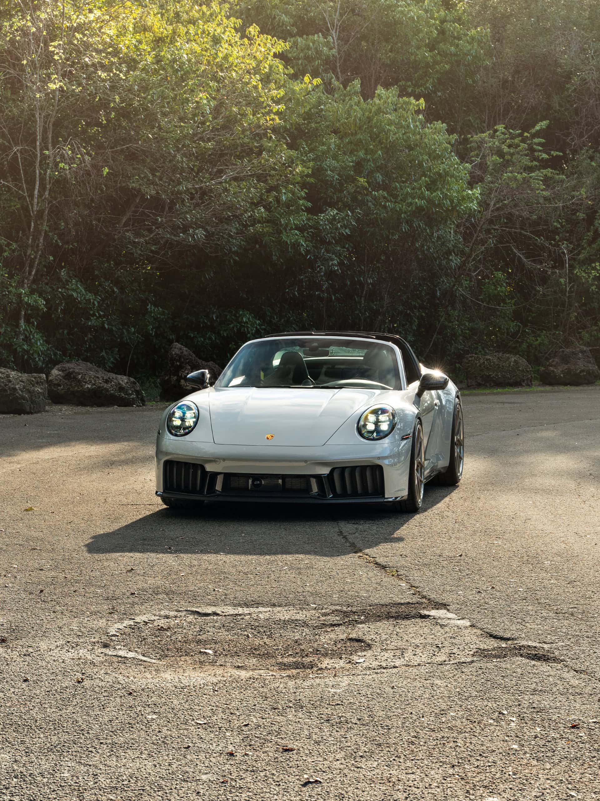 Porsche 992.2 GTS | Ice Gray Metallic | on HRE S101SC | Satin White Gold