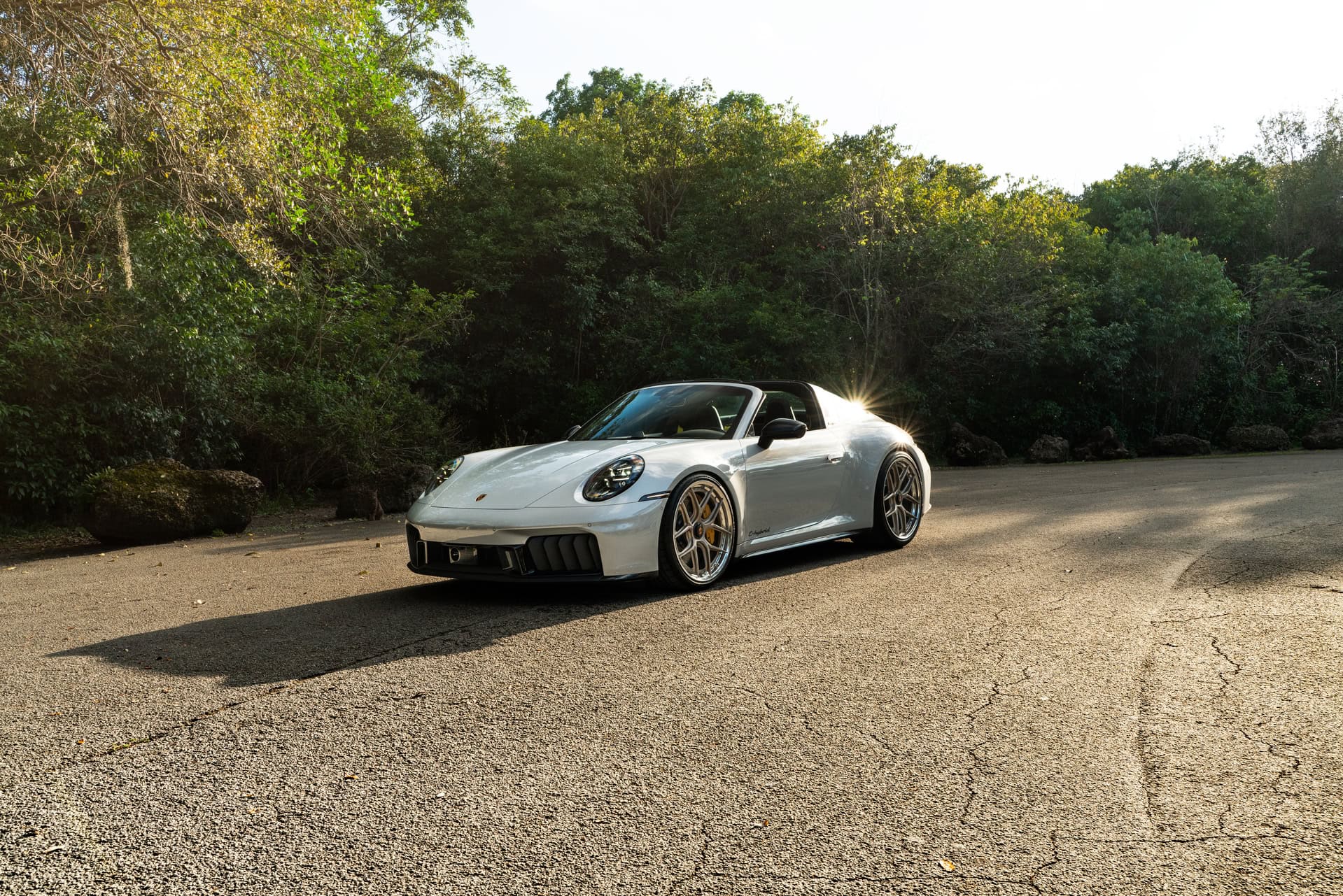 Porsche 992.2 GTS | Ice Gray Metallic | on HRE S101SC | Satin White Gold