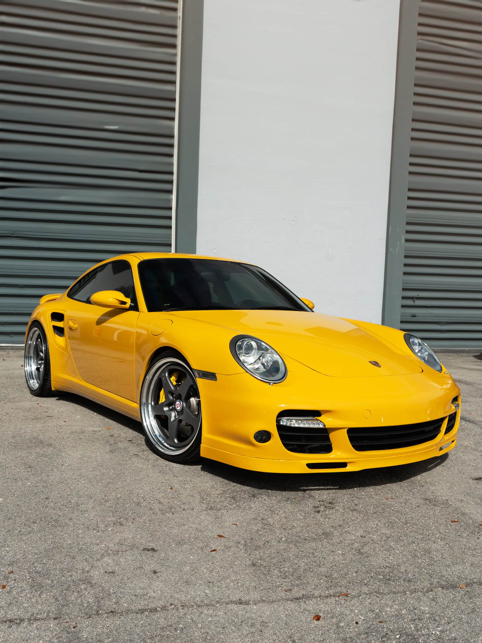 Porsche 997 Turbo | Signal Yellow | on HRE 527 FMR | Satin Charcoal