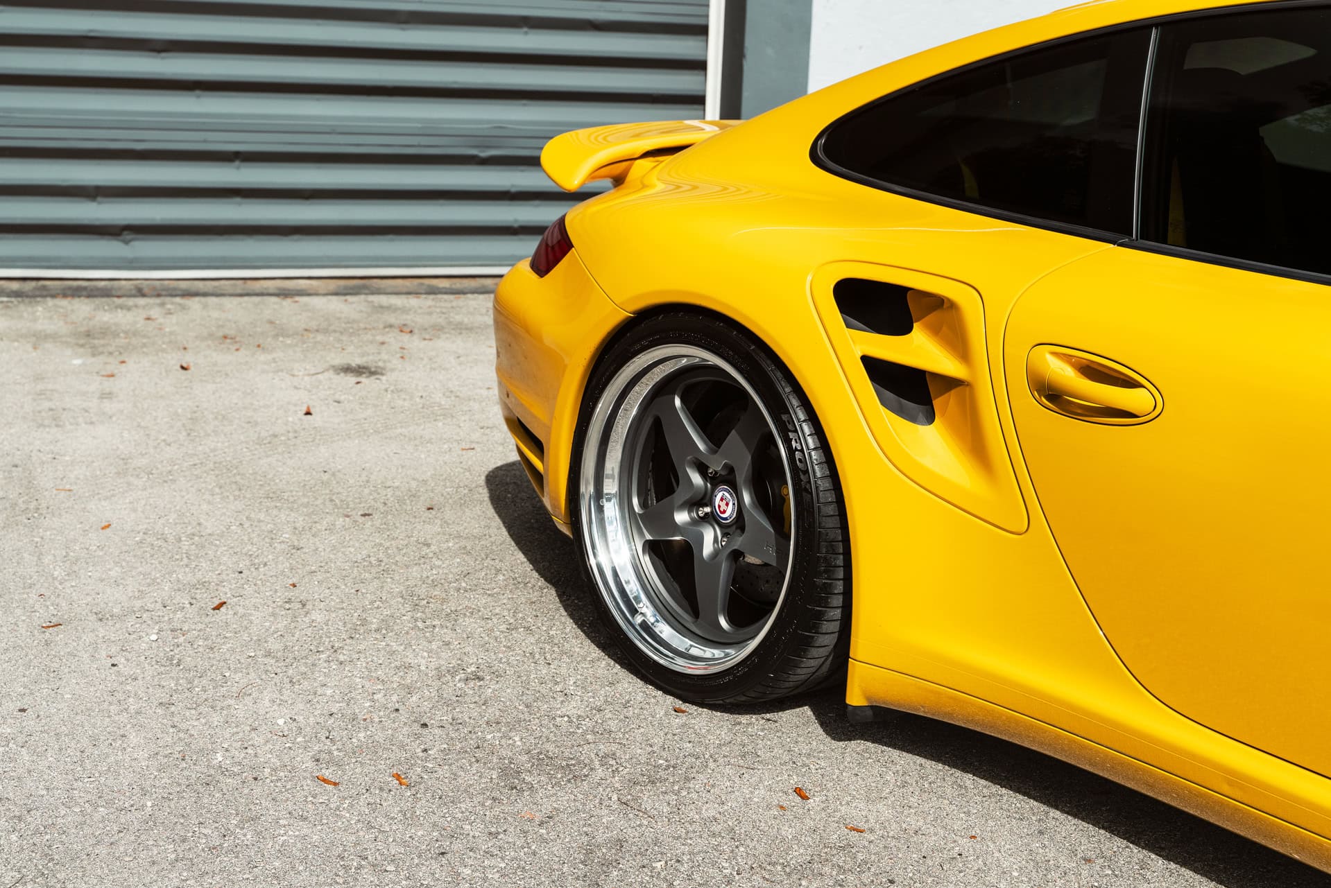 Porsche 997 Turbo | Signal Yellow | on HRE 527 FMR | Satin Charcoal