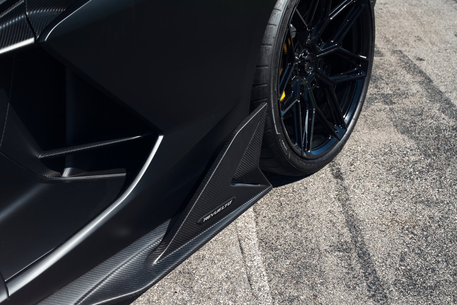 Photo 21 of Duke Dynamics Revuelto | Nero | on Vossen S21-08 Wheels | Gloss Black
