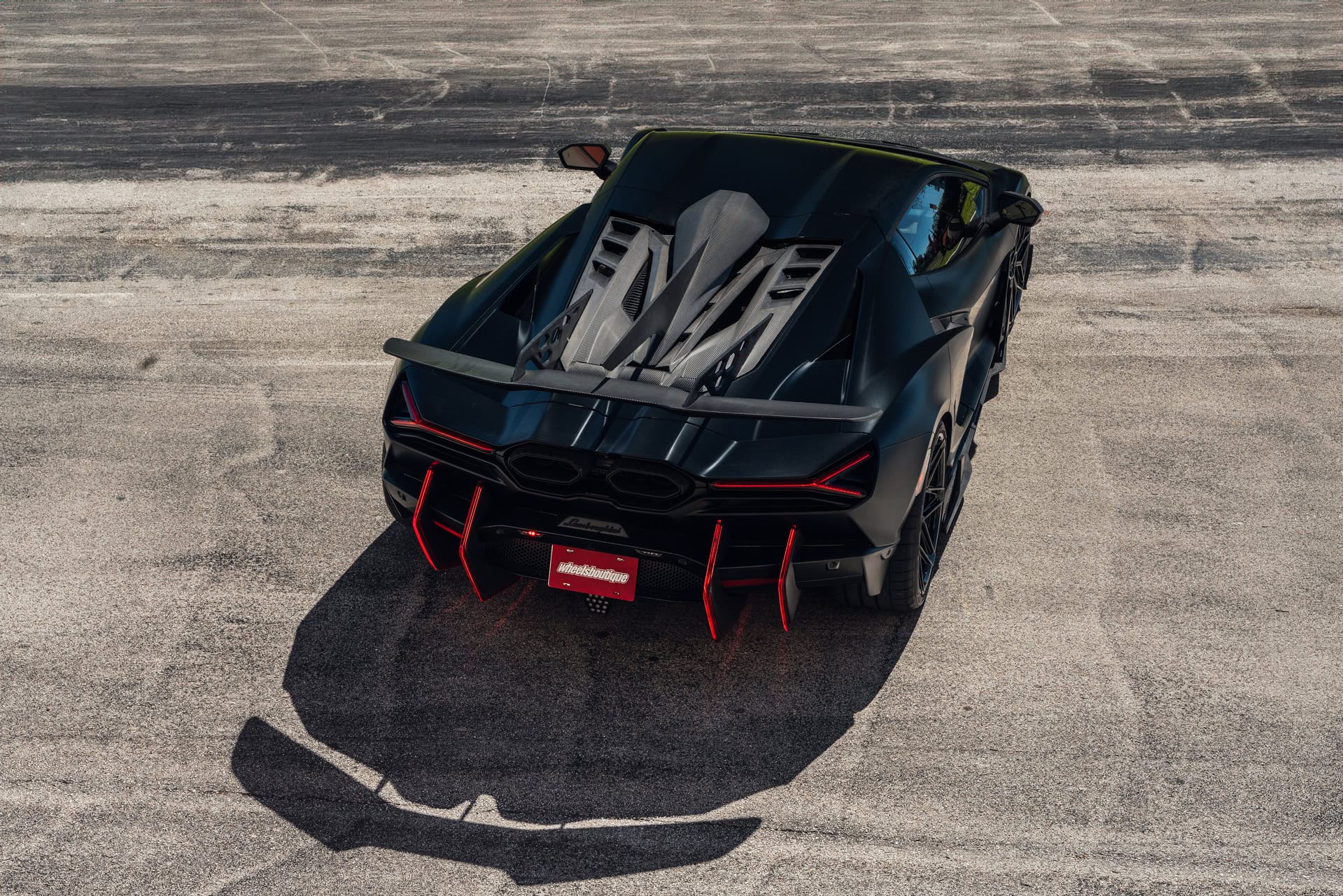 Duke Dynamics Revuelto | Nero | on Vossen S21-08 Wheels | Gloss Black