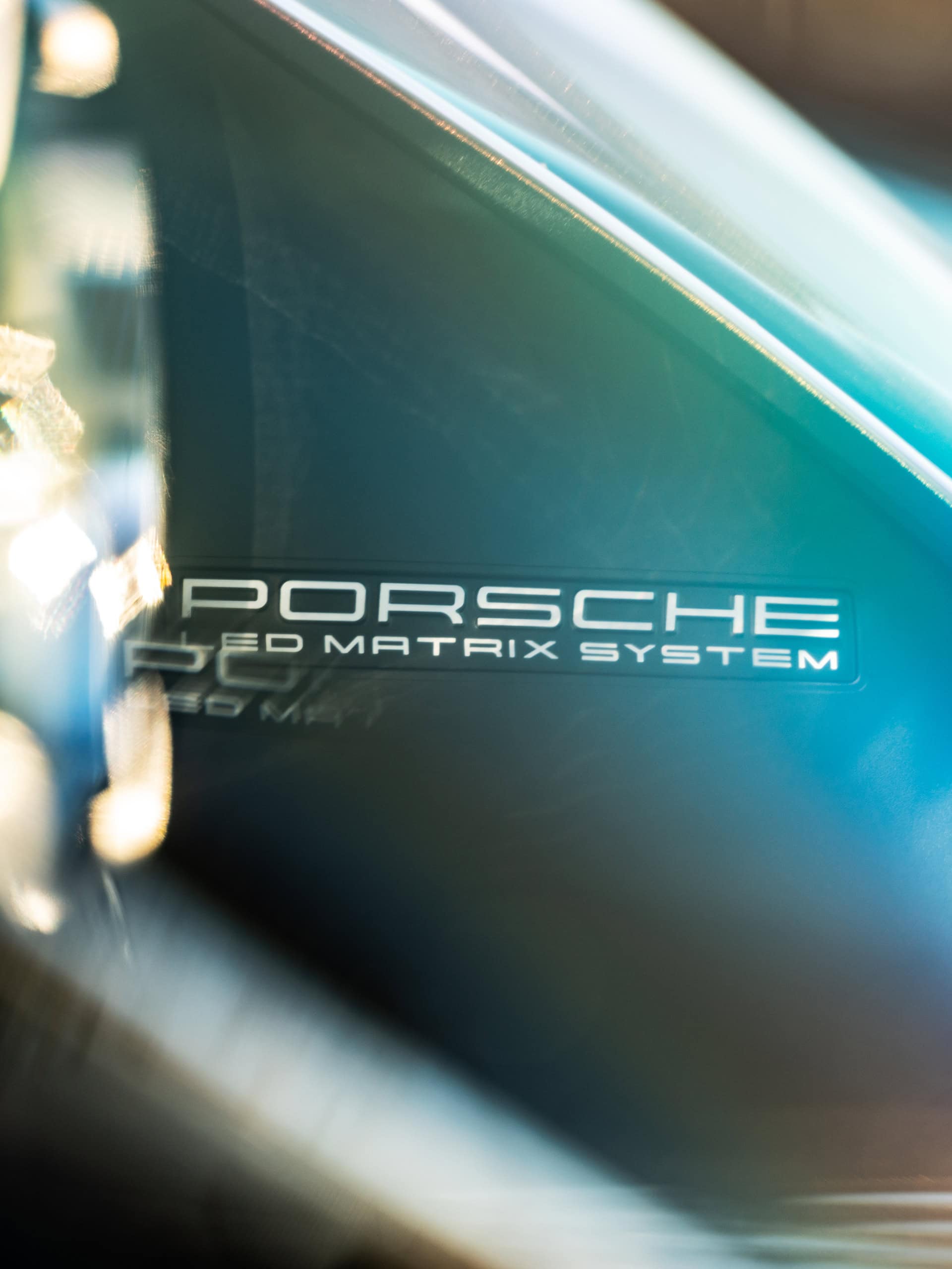 Porsche 992.1 Turbo S | Riviera Blue| on HRE 520 FMR | Brushed Clear