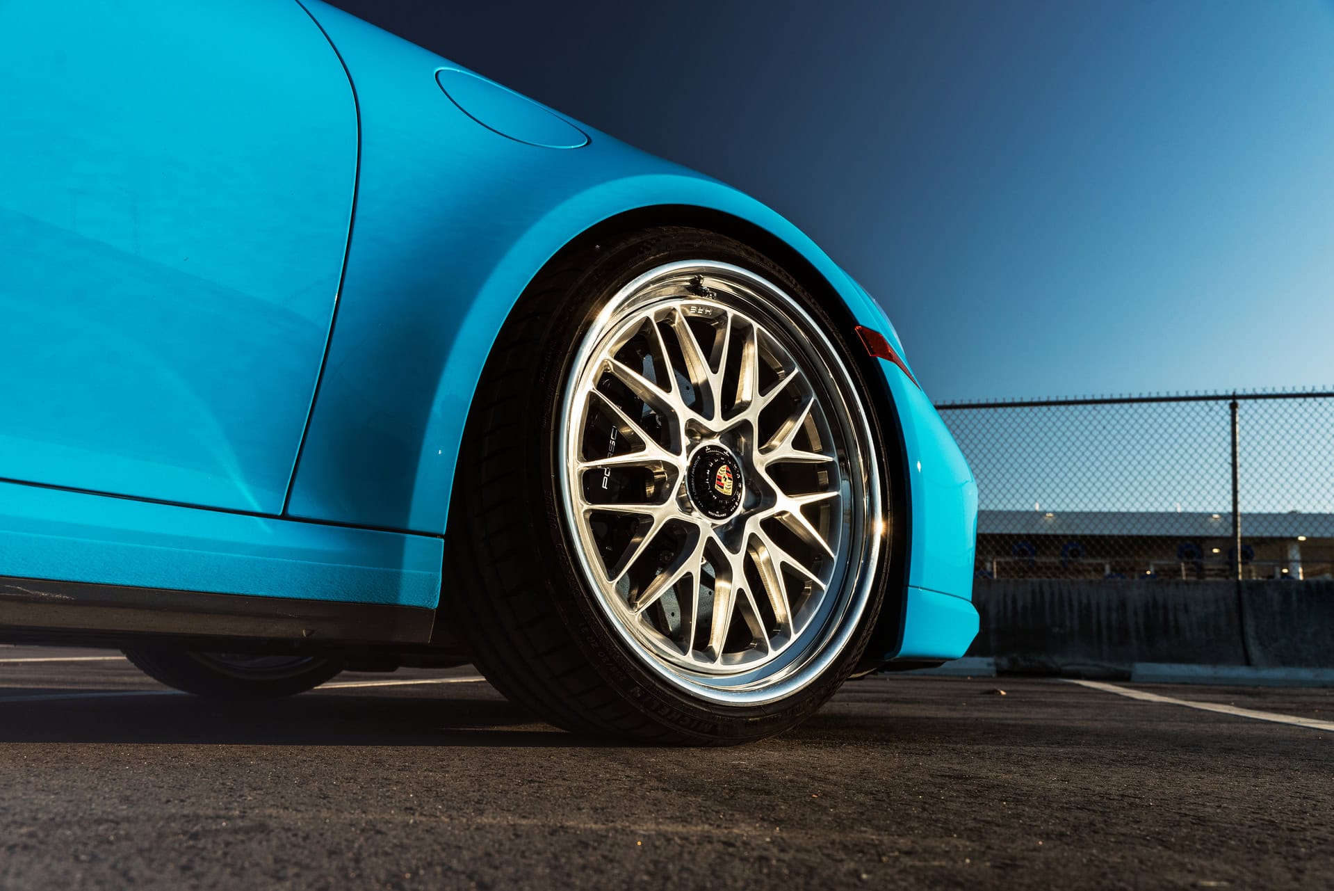 Porsche 992.1 Turbo S | Riviera Blue| on HRE 520 FMR | Brushed Clear