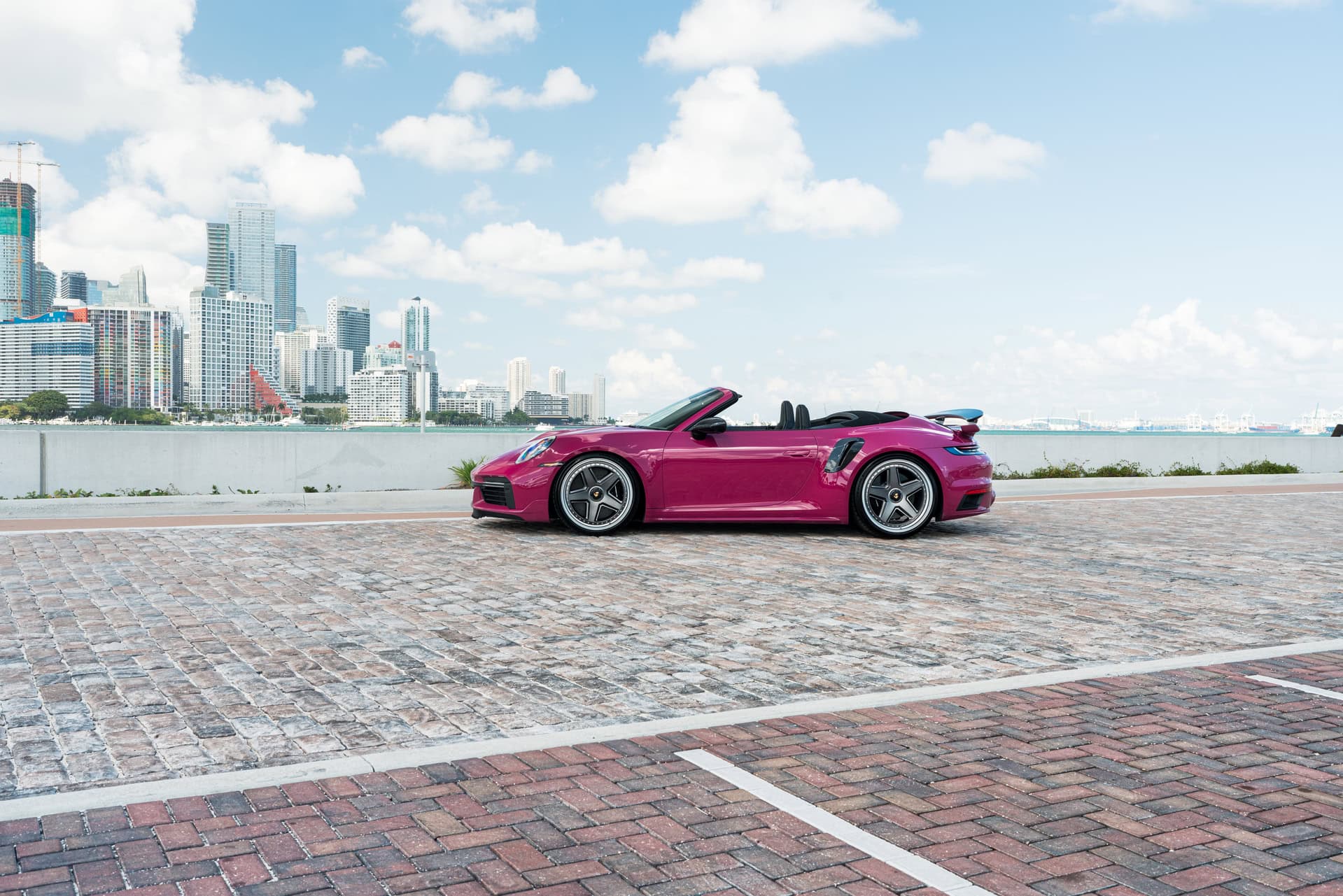 Porsche 992.1 Turbo S | Ruby Star | on HRE 517 FMR | Frozen Polished Dark Clear