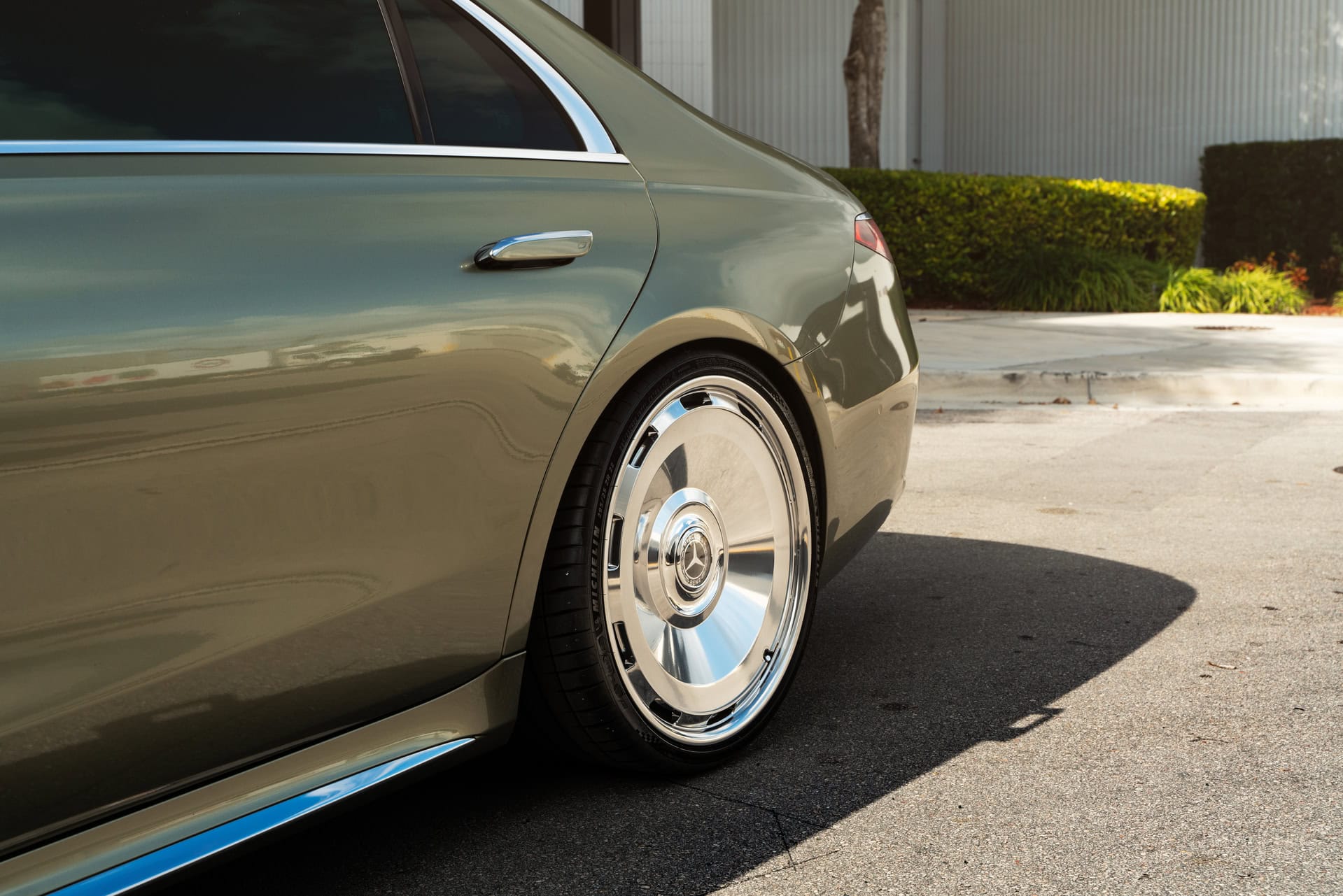 Merecedes Benz W223 S580 | on Avant Garde  AGL93 | Polished Clear