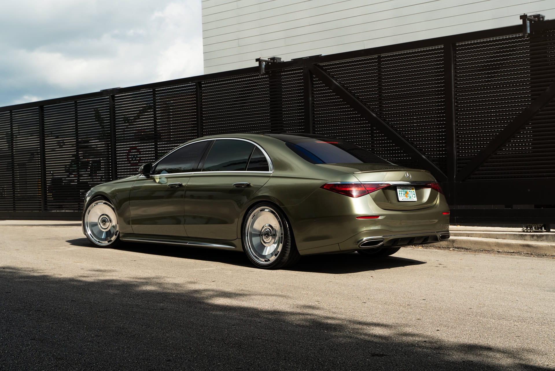 Merecedes Benz W223 S580 | on Avant Garde  AGL93 | Polished Clear
