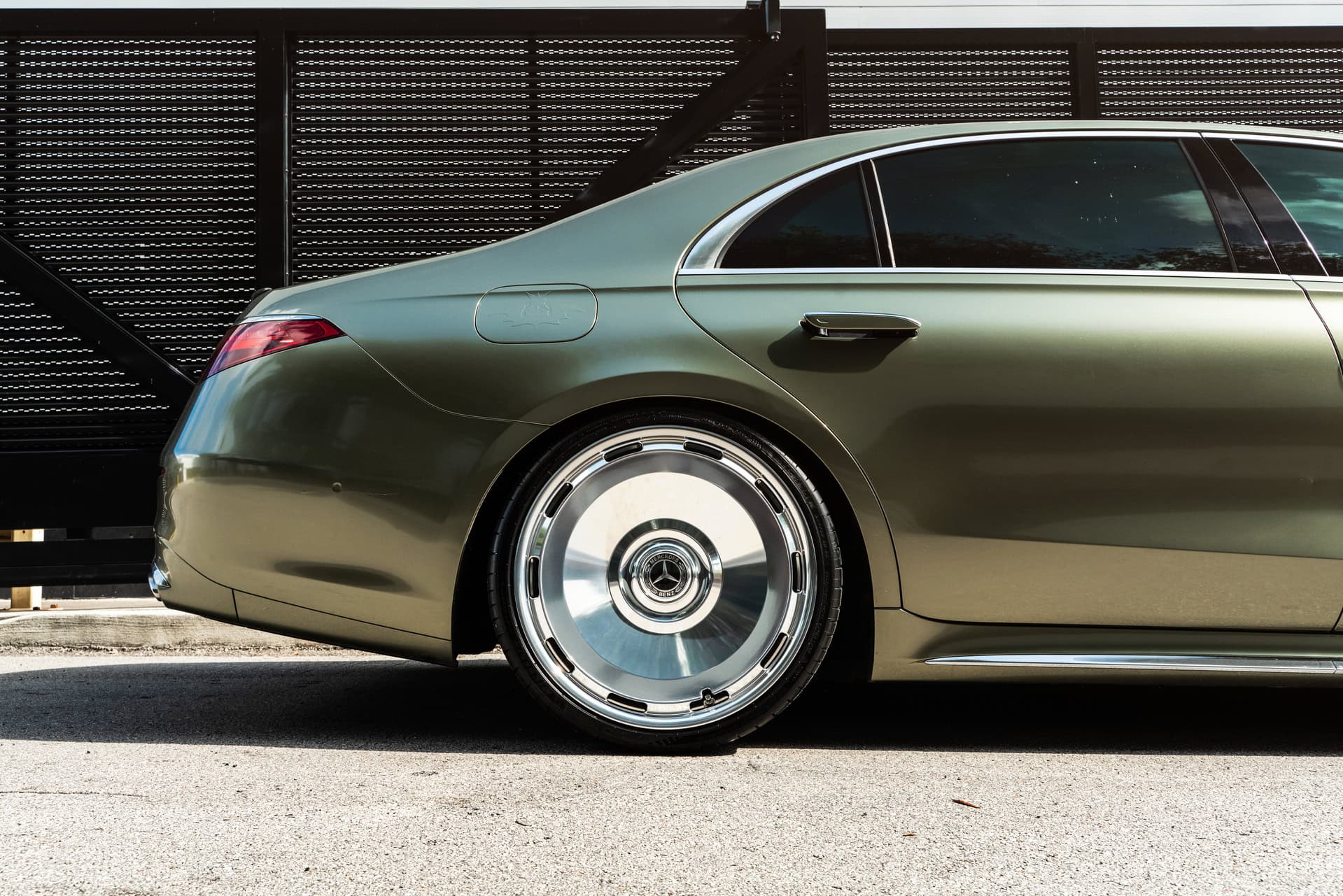 Merecedes Benz W223 S580 | on Avant Garde  AGL93 | Polished Clear
