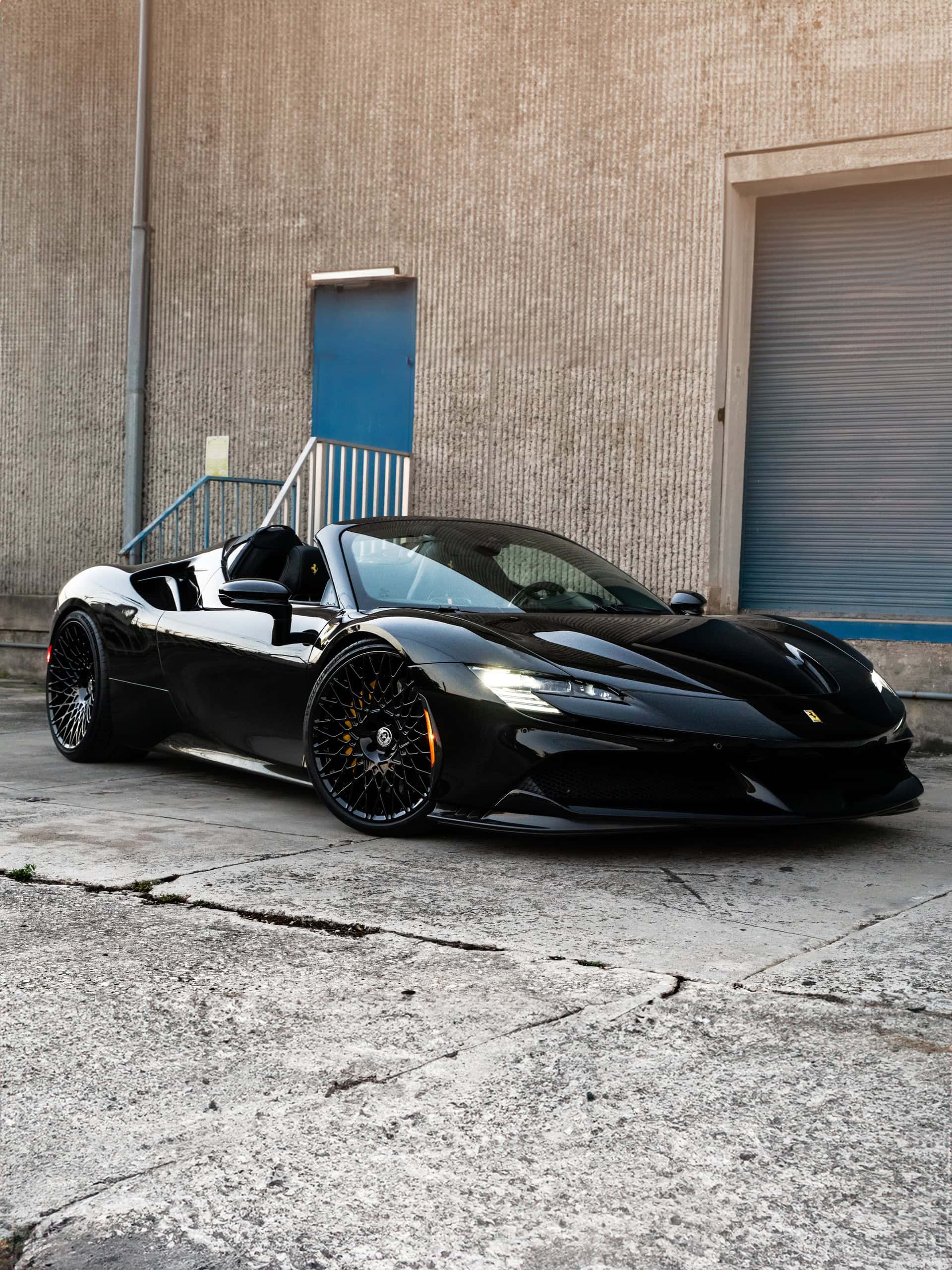 Ferrari SF90 | Nero | on HRE 501M | Gloss Black