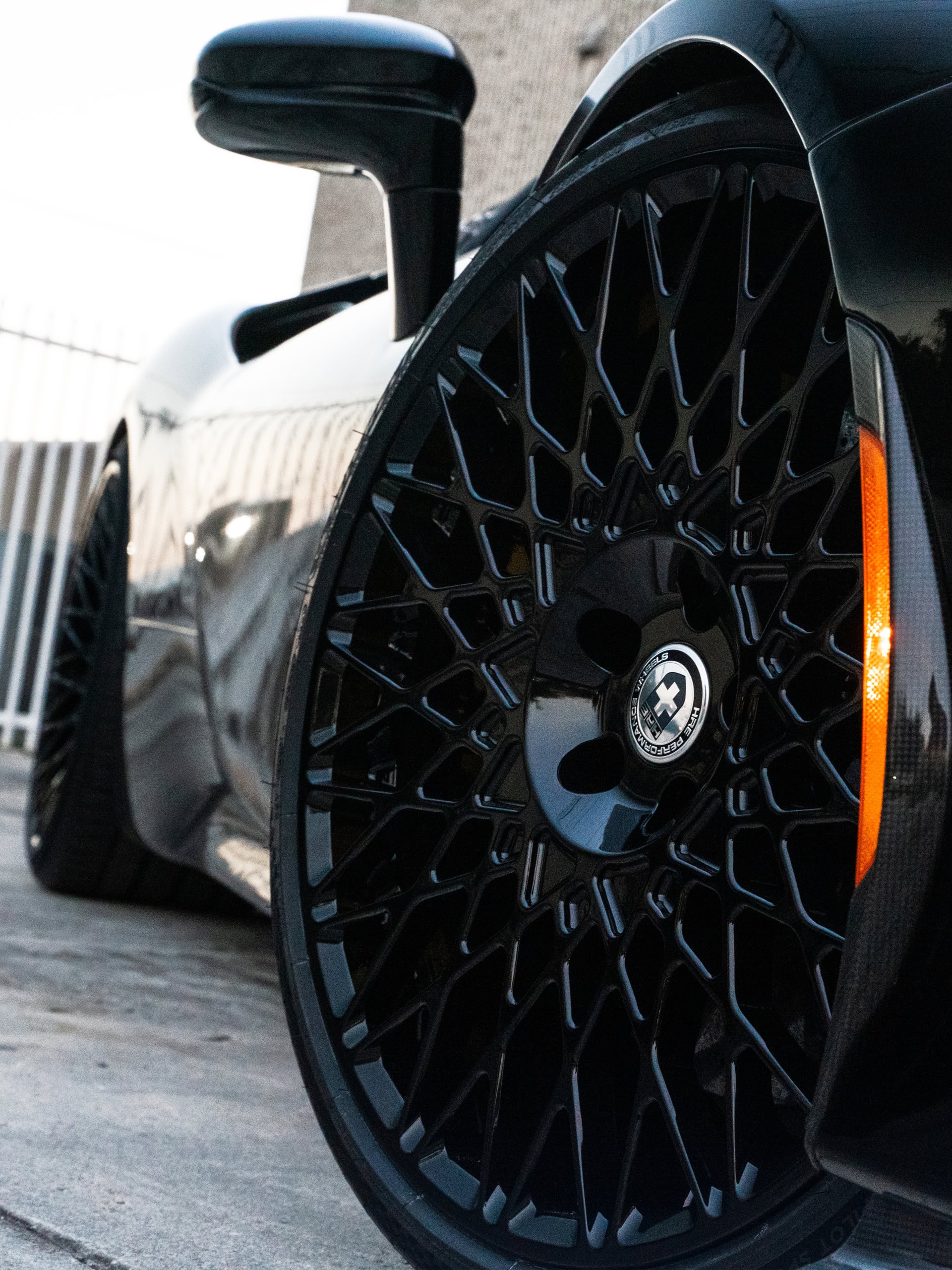 Ferrari SF90 | Nero | on HRE 501M | Gloss Black