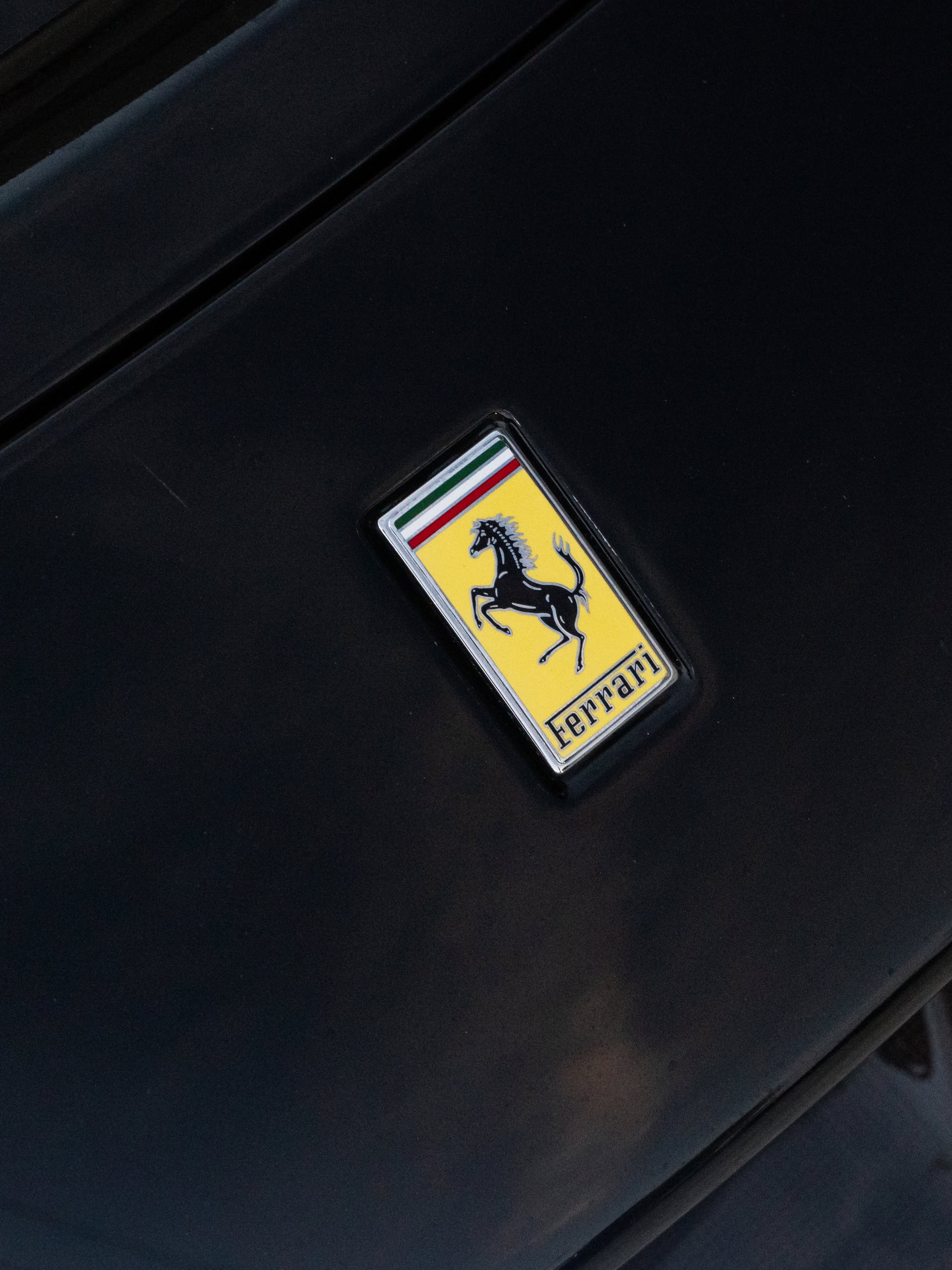 Ferrari SF90 | Nero | on HRE 501M | Gloss Black