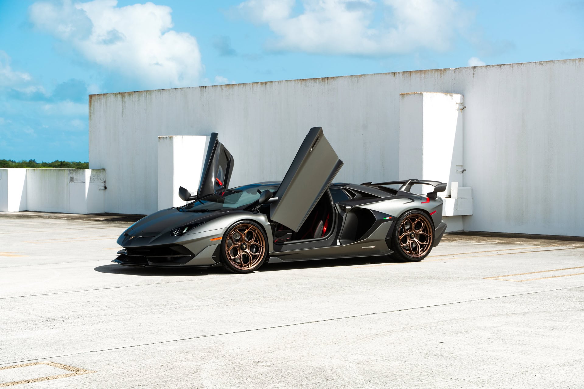 Photo 38 of Lamborghini Aventador SVJ Roadster | | on HRE S111SC | Polished Frozen Bronze