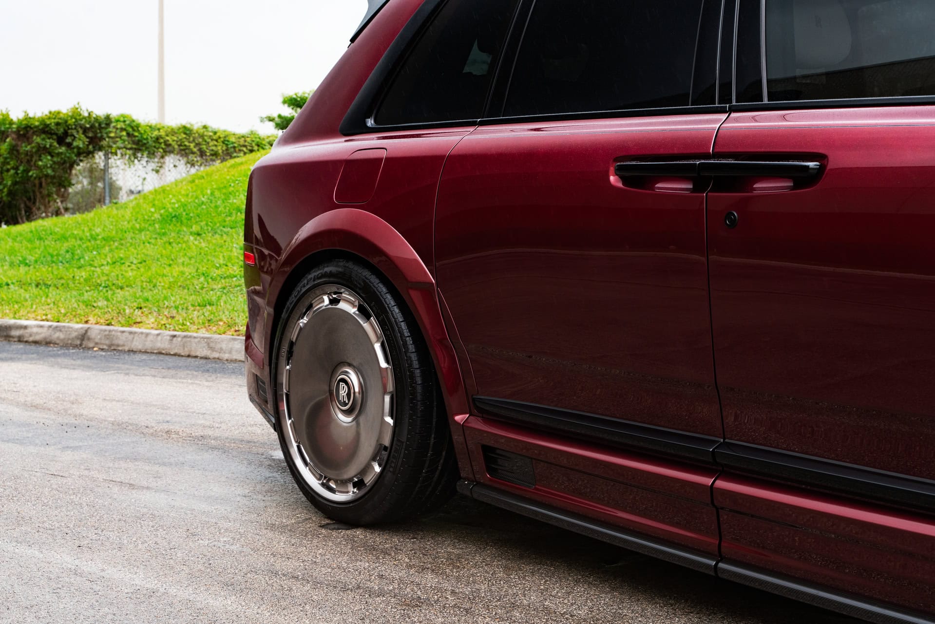 Urban Automitive Cullinan | | on HRE L108M | Polished Dark Clear