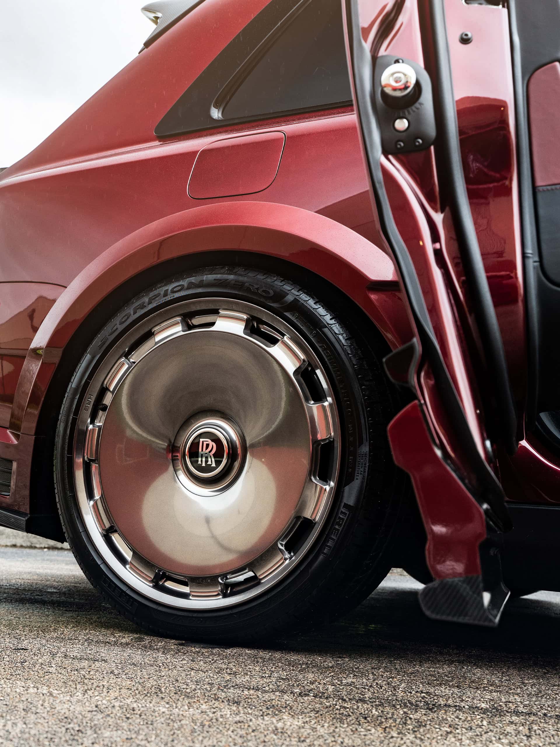 Urban Automitive Cullinan | | on HRE L108M | Polished Dark Clear