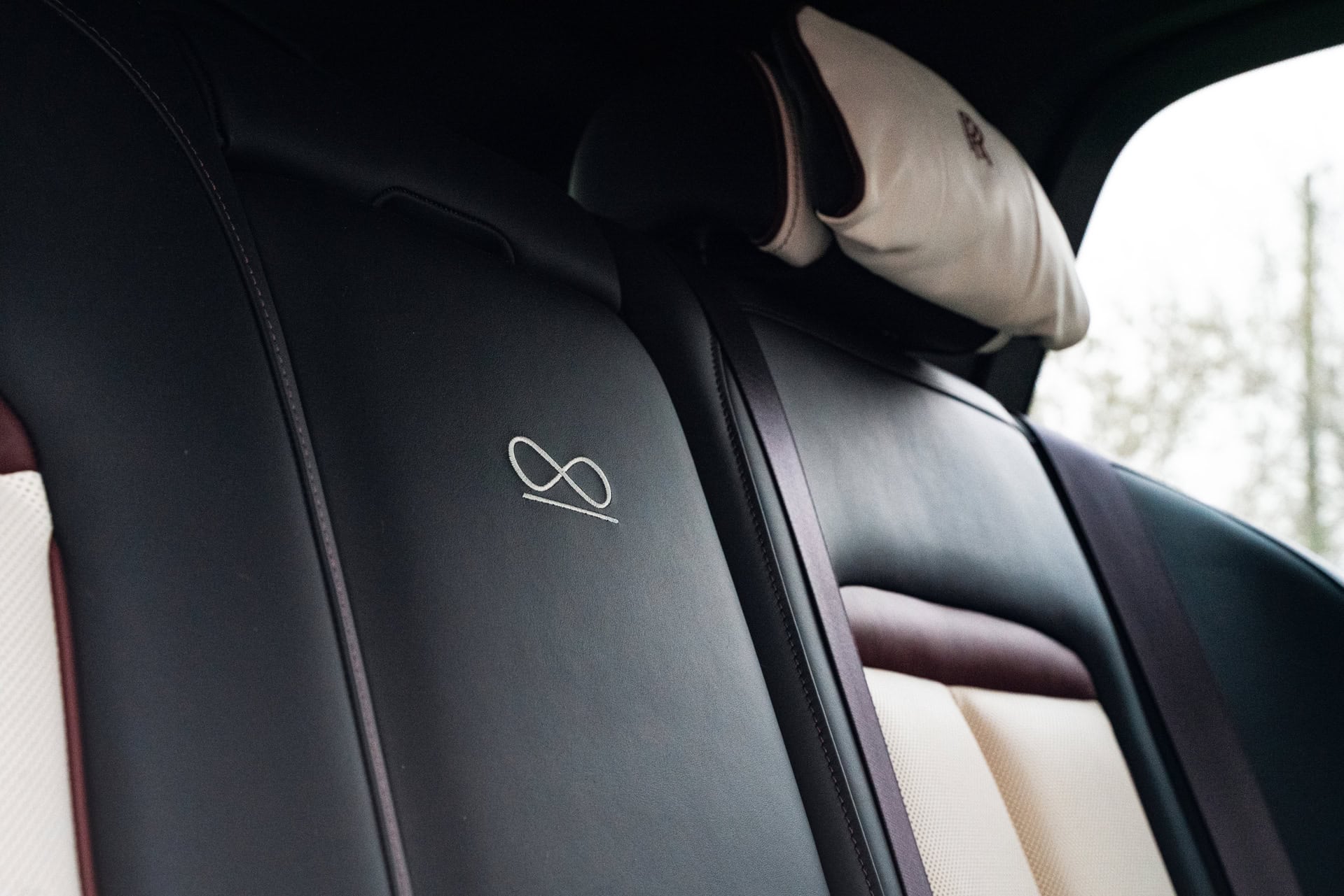 Urban Automitive Cullinan | | on HRE L108M | Polished Dark Clear