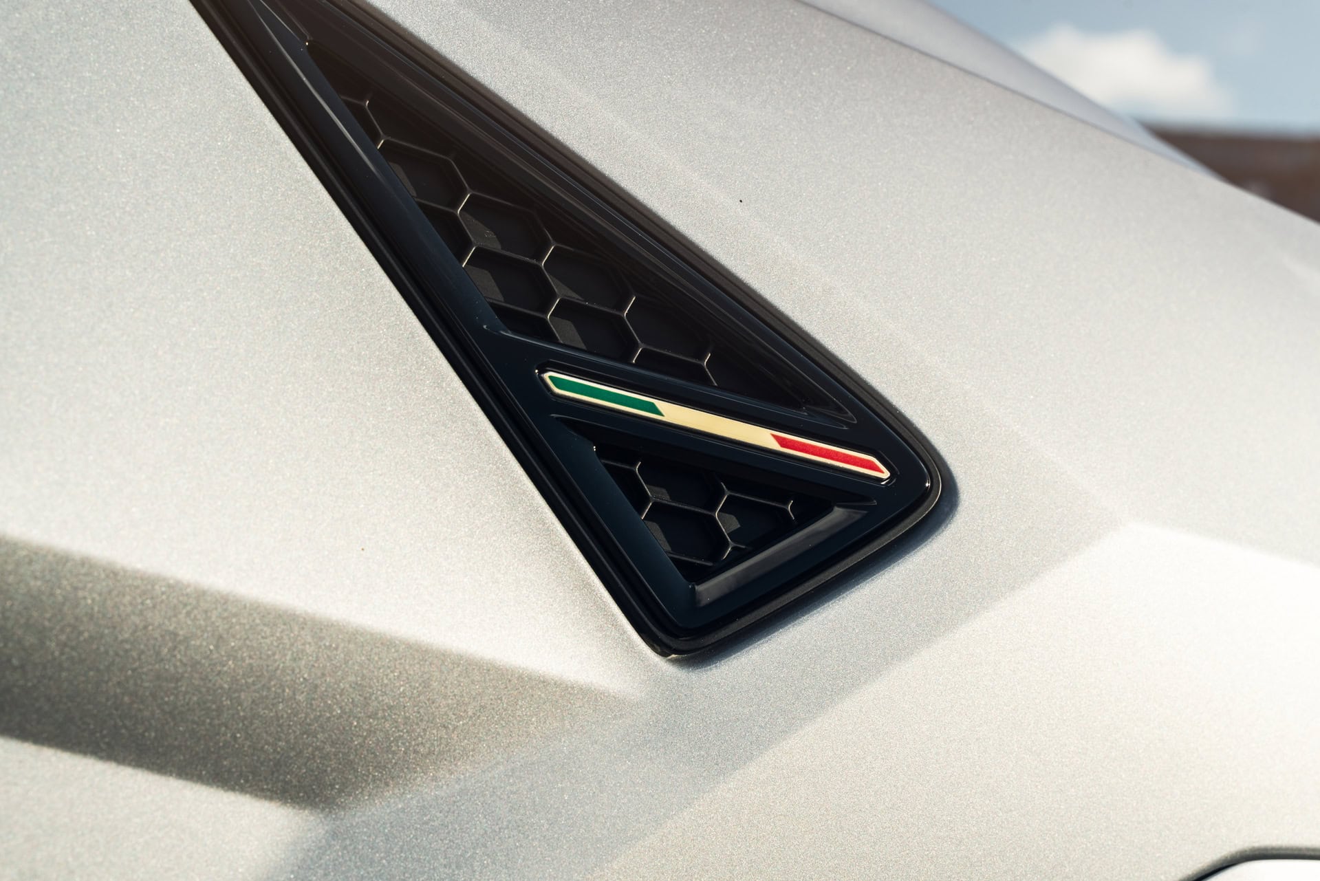Lamborghini Urus SE | Grigio Nimbus | on 1886 S014 | Brushed Clear 