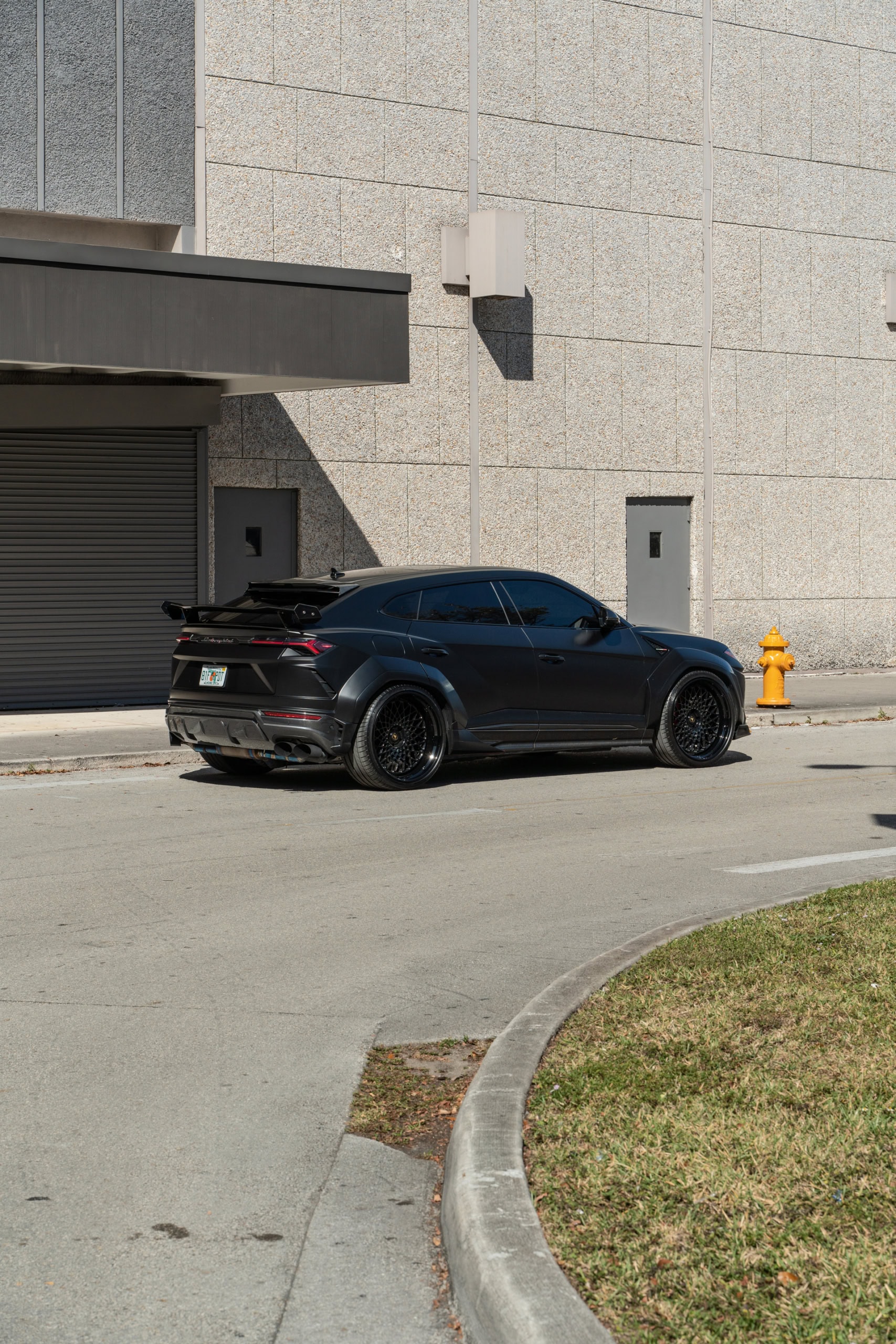 1016 Industries: Urus | Nero Noctis | on 1886 S009 | Satin Black