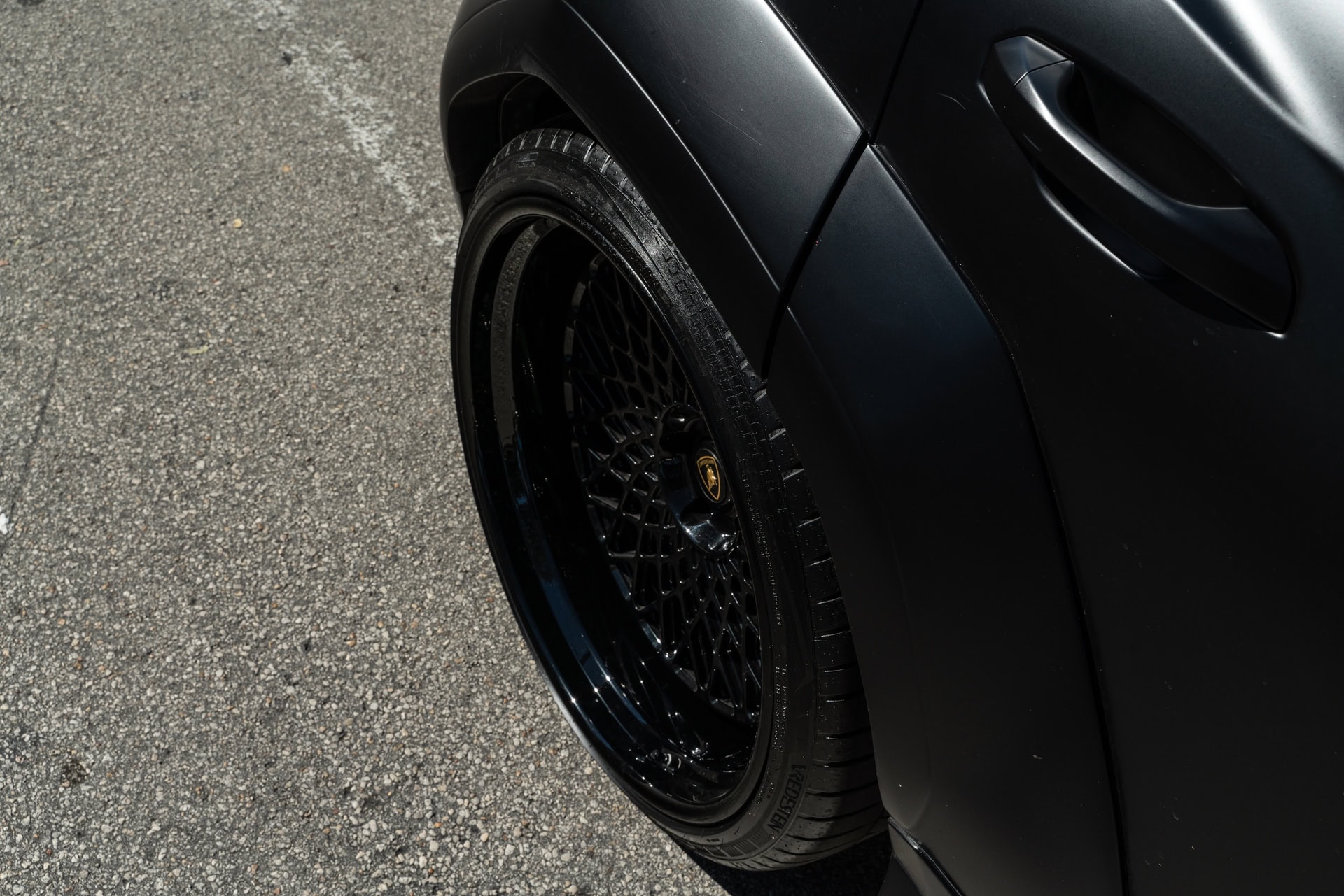 1016 Industries: Urus | Nero Noctis | on 1886 S009 | Satin Black