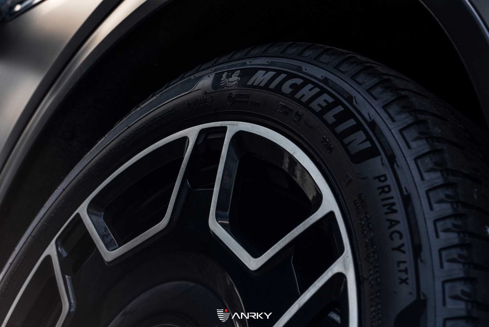Cadillac Escalade iQ  | | on ANRKY RF-77 | Two Tone: Gloss Black Face + Brushed Windows 