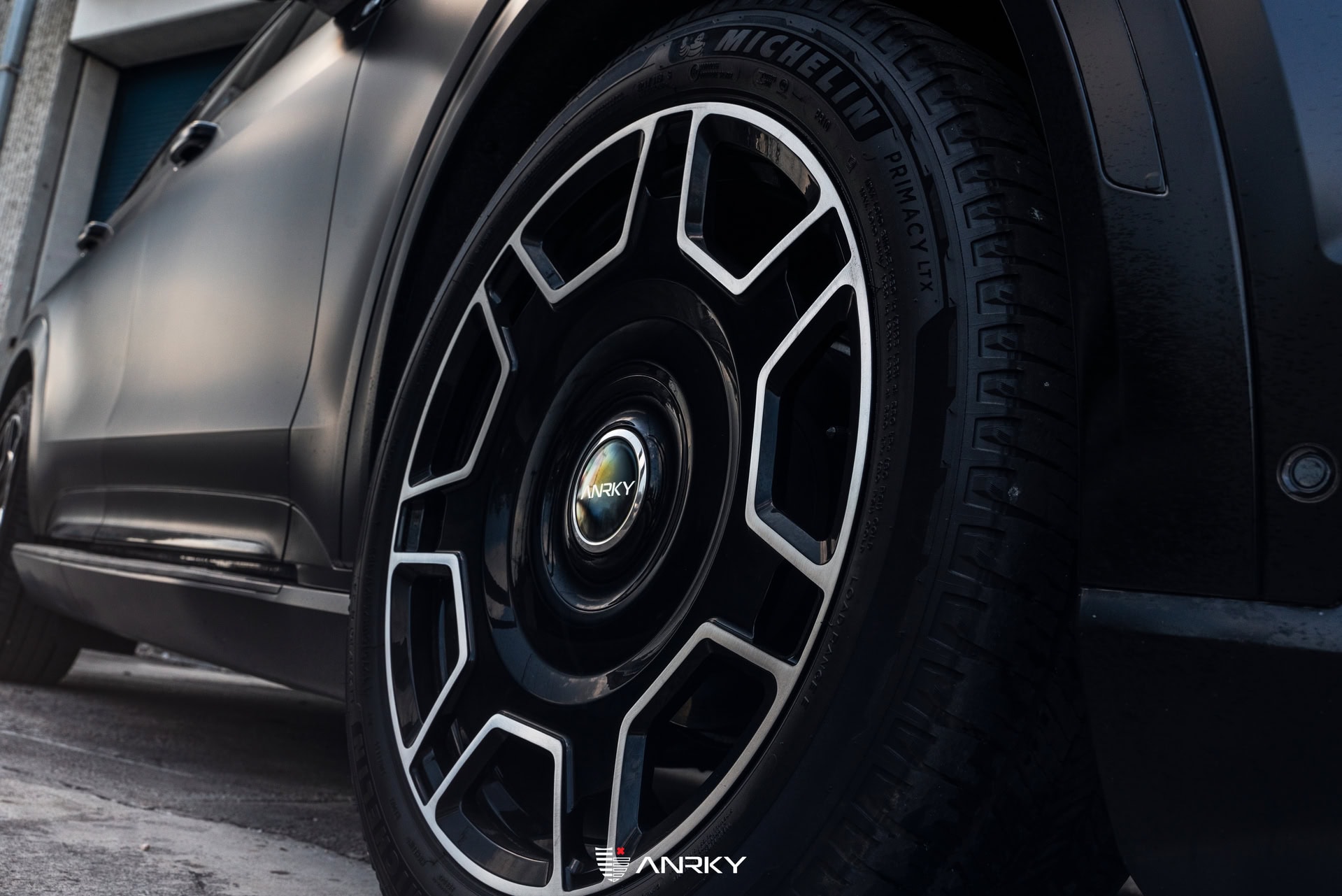 Cadillac Escalade iQ  | | on ANRKY RF-77 | Two Tone: Gloss Black Face + Brushed Windows 