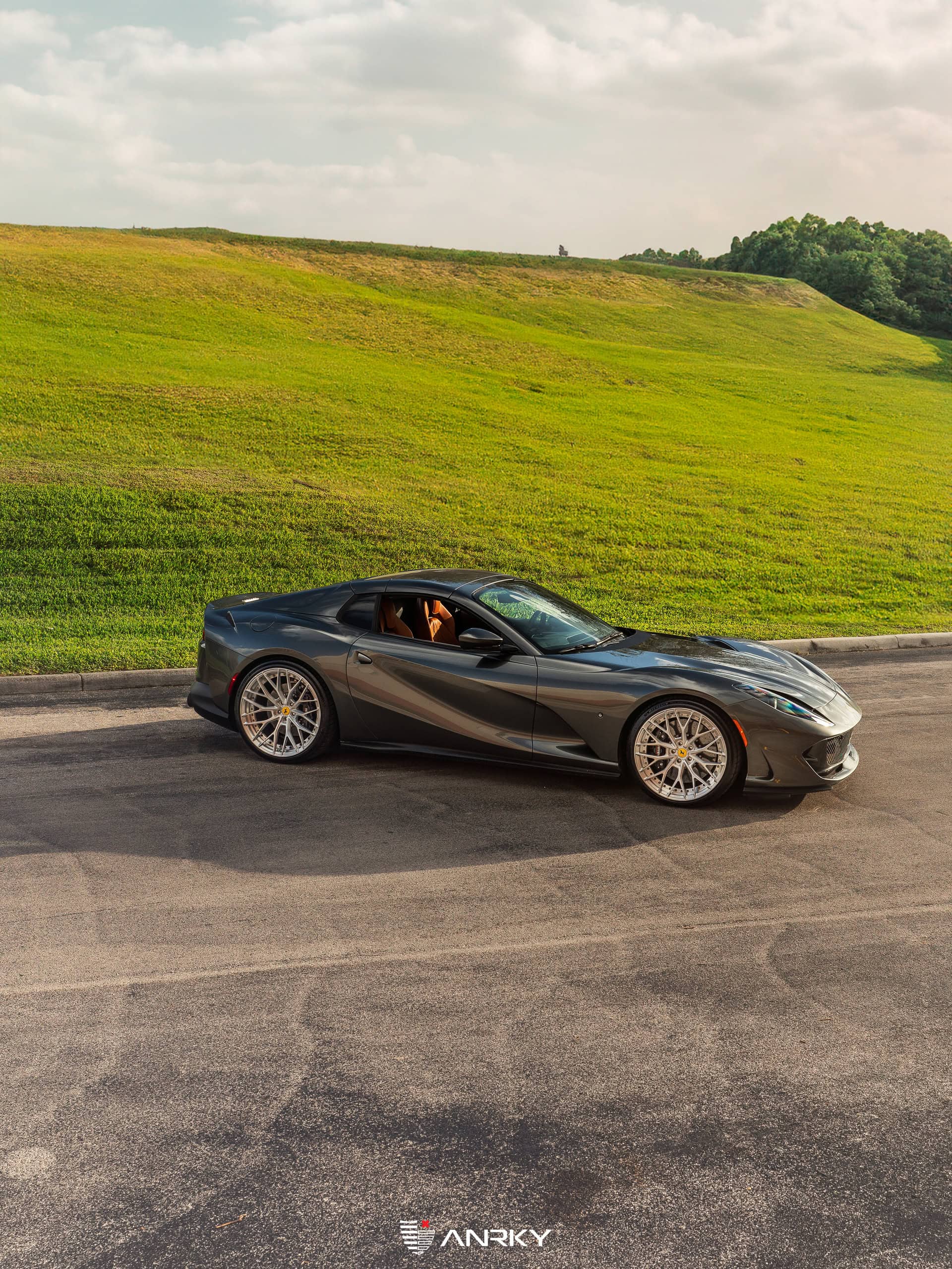 Ferrari 812 | Grigio Silver Stone | on ANRKY AN20 | Brushed Clear