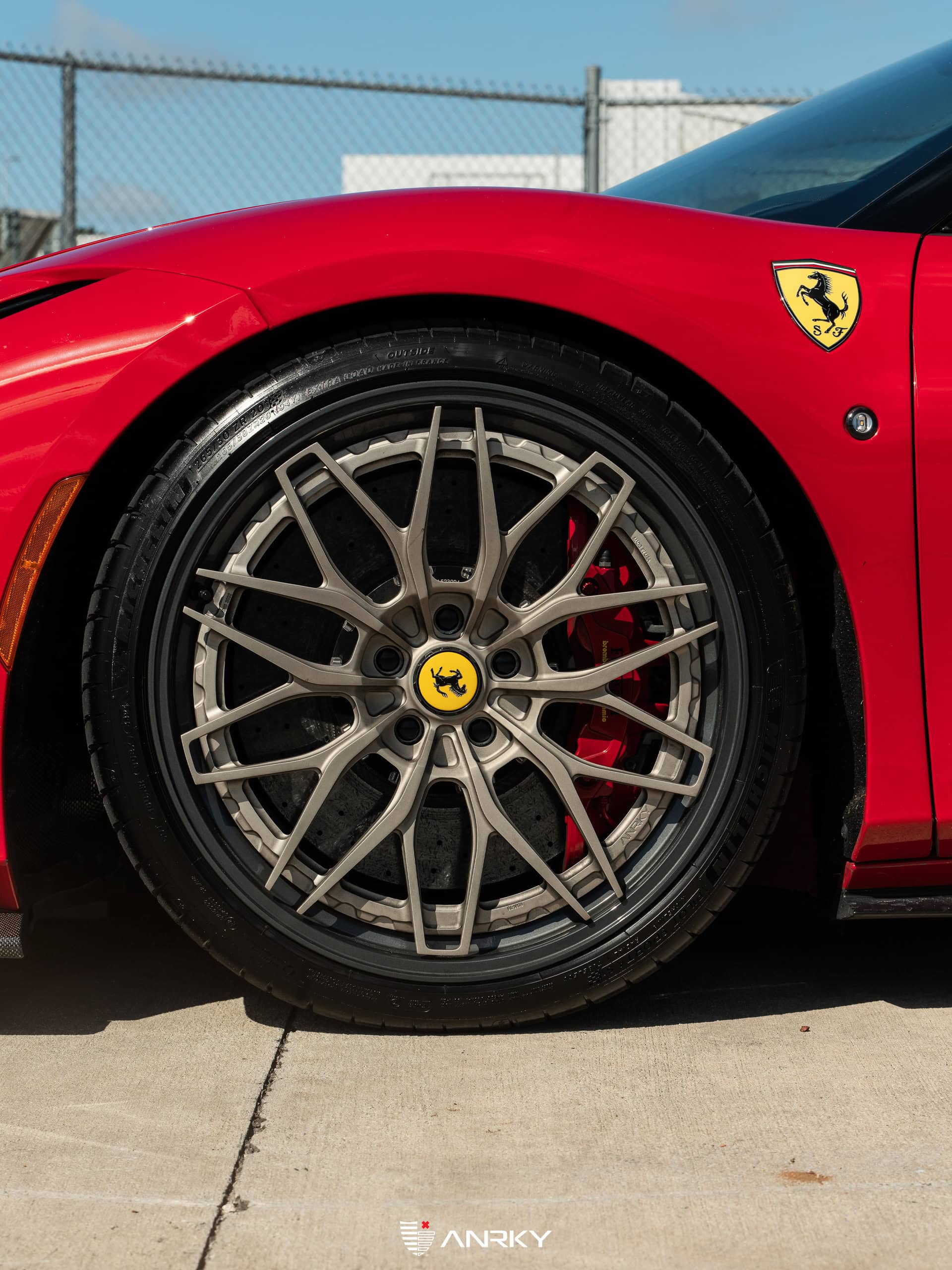 Novitec F8 Spider | Rosso Corsa | on ANRKY RS1.3 | Satin White Gold