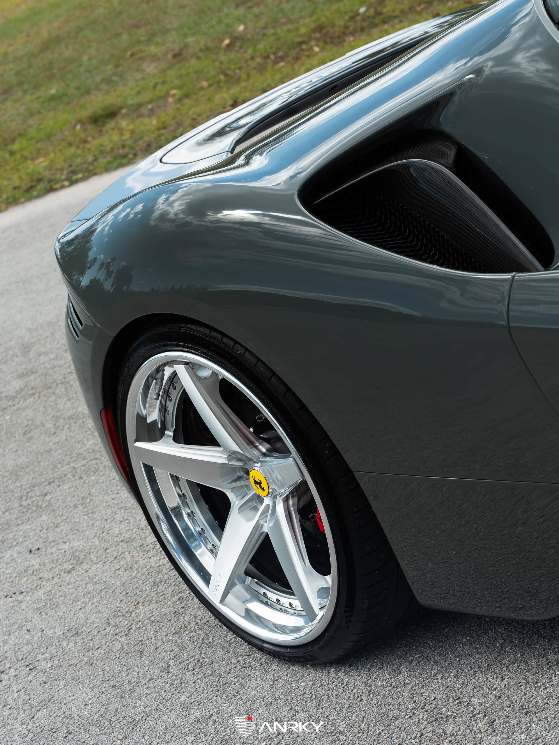 Photo 25 of Ferrari SF90 Stradale | Grigio Medio | ANRKY RS5.3 | Brushed Clear