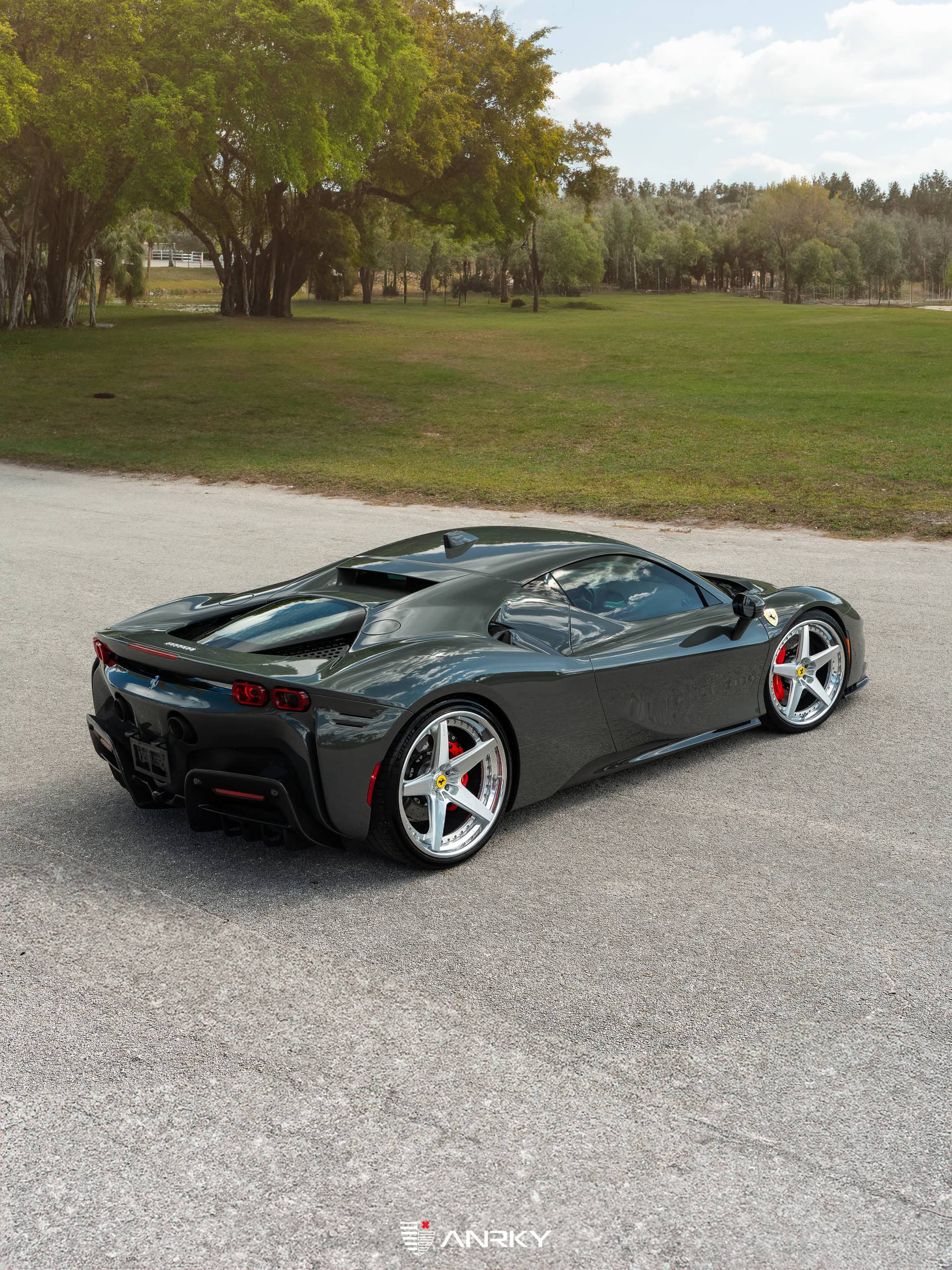 Photo 26 of Ferrari SF90 Stradale | Grigio Medio | ANRKY RS5.3 | Brushed Clear